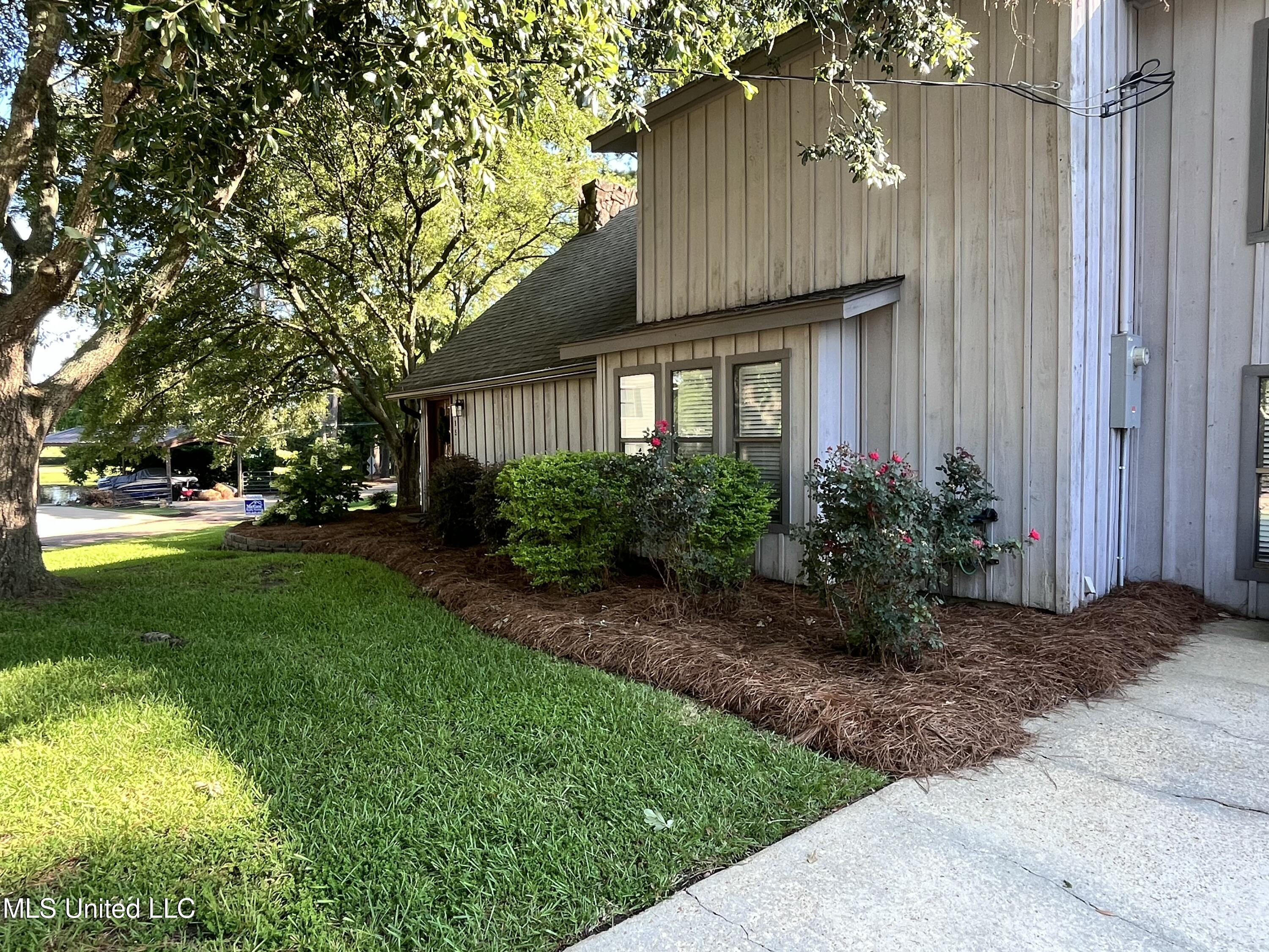 115 Lakeland Drive Property Photo 85