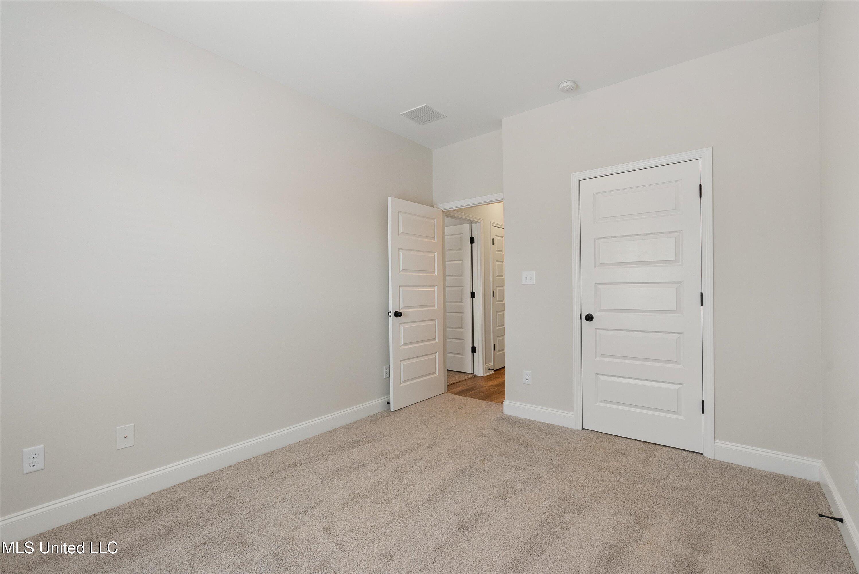 915 Collie Drive Property Photo 19