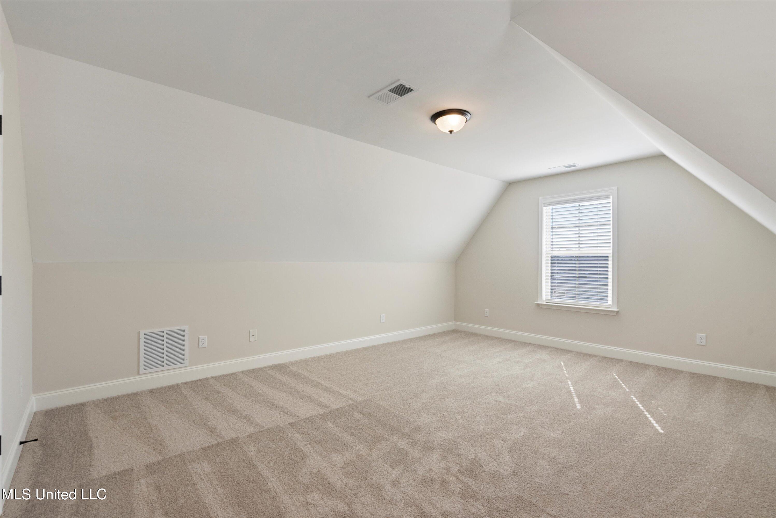 915 Collie Drive Property Photo 22
