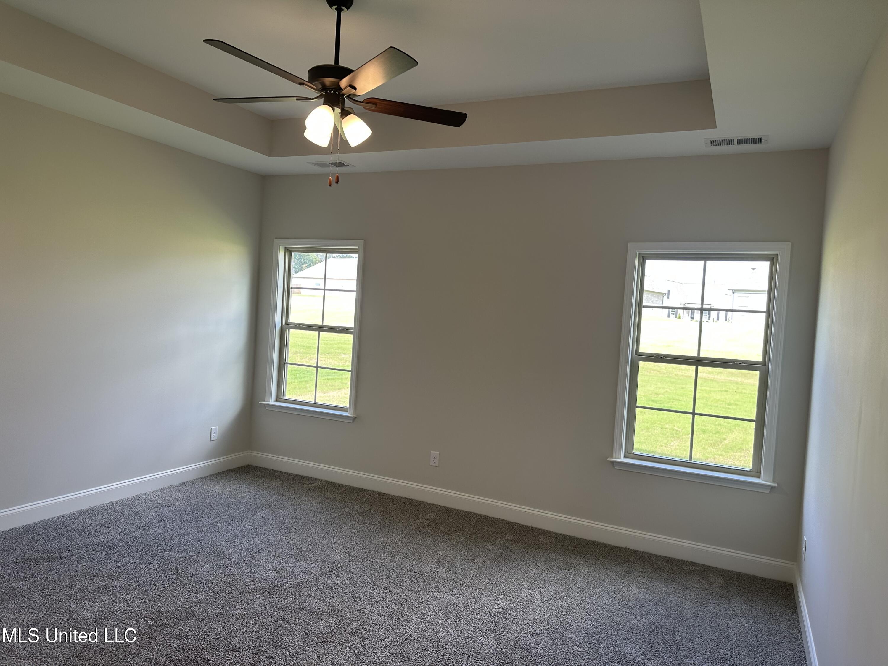 885 Collie Drive Property Photo 14