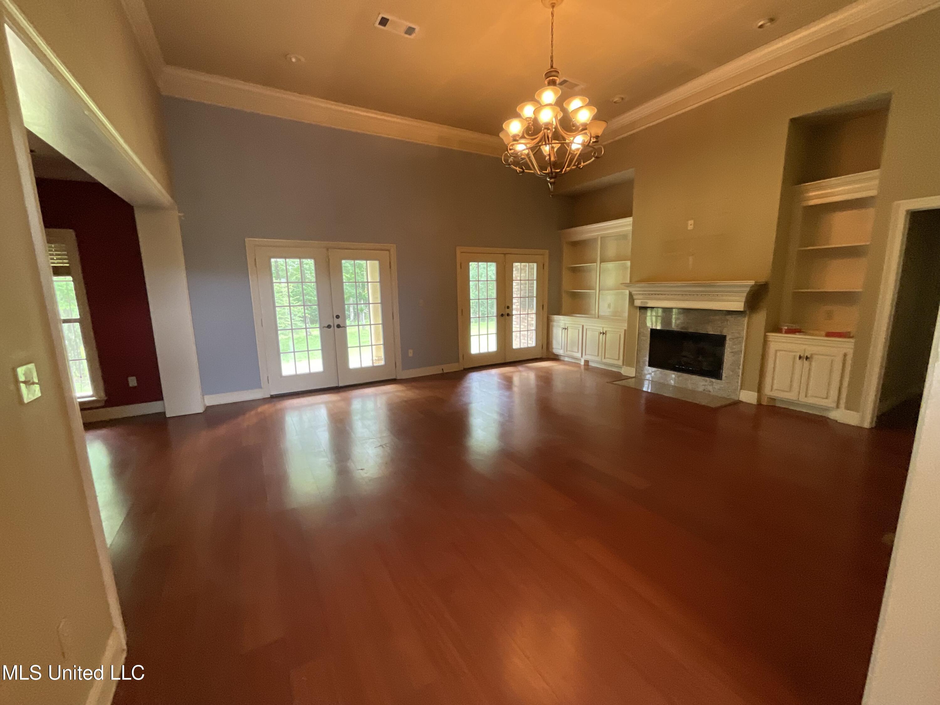221 Pearlie Owens Drive Property Photo 3