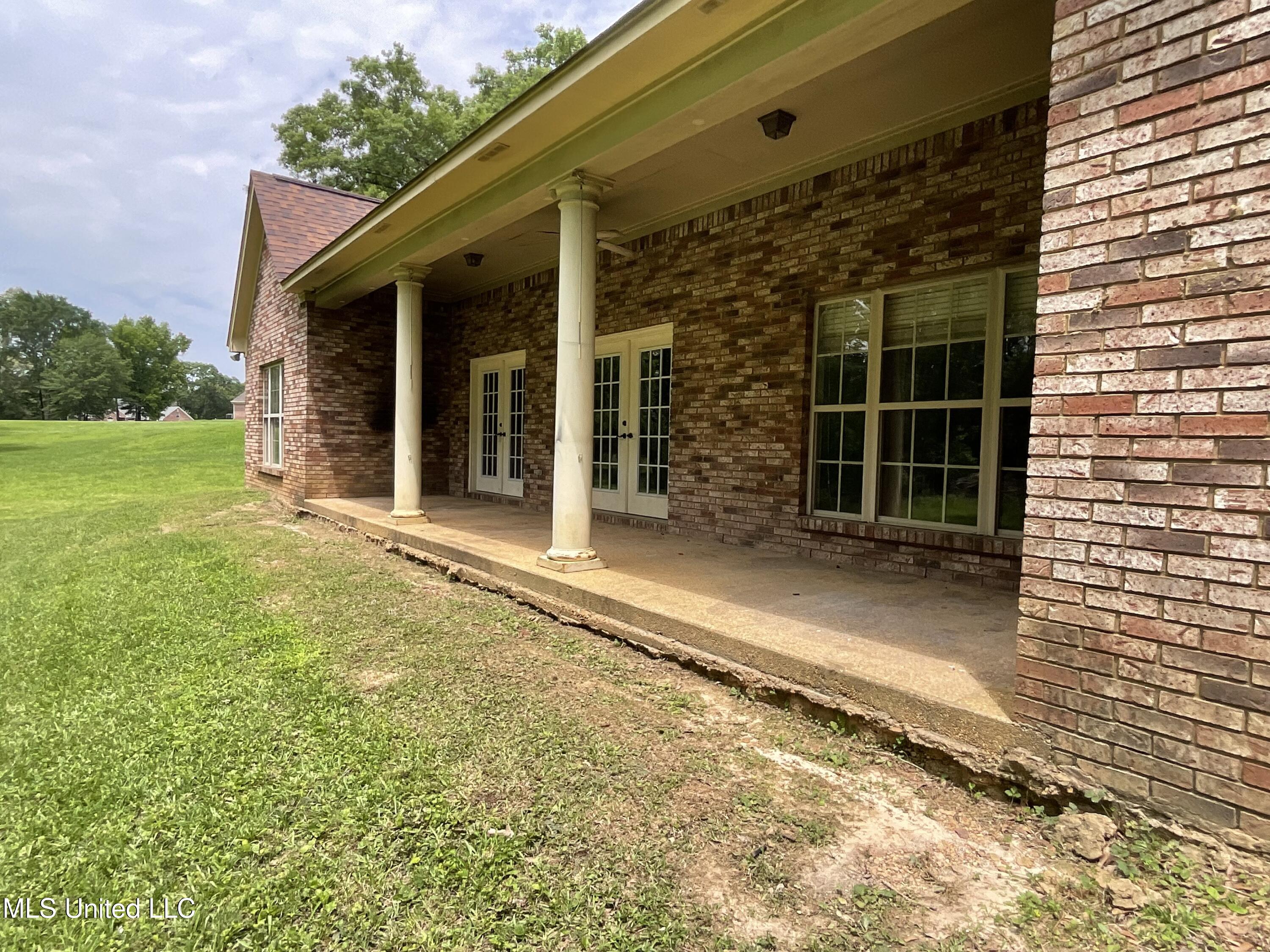 221 Pearlie Owens Drive Property Photo 22