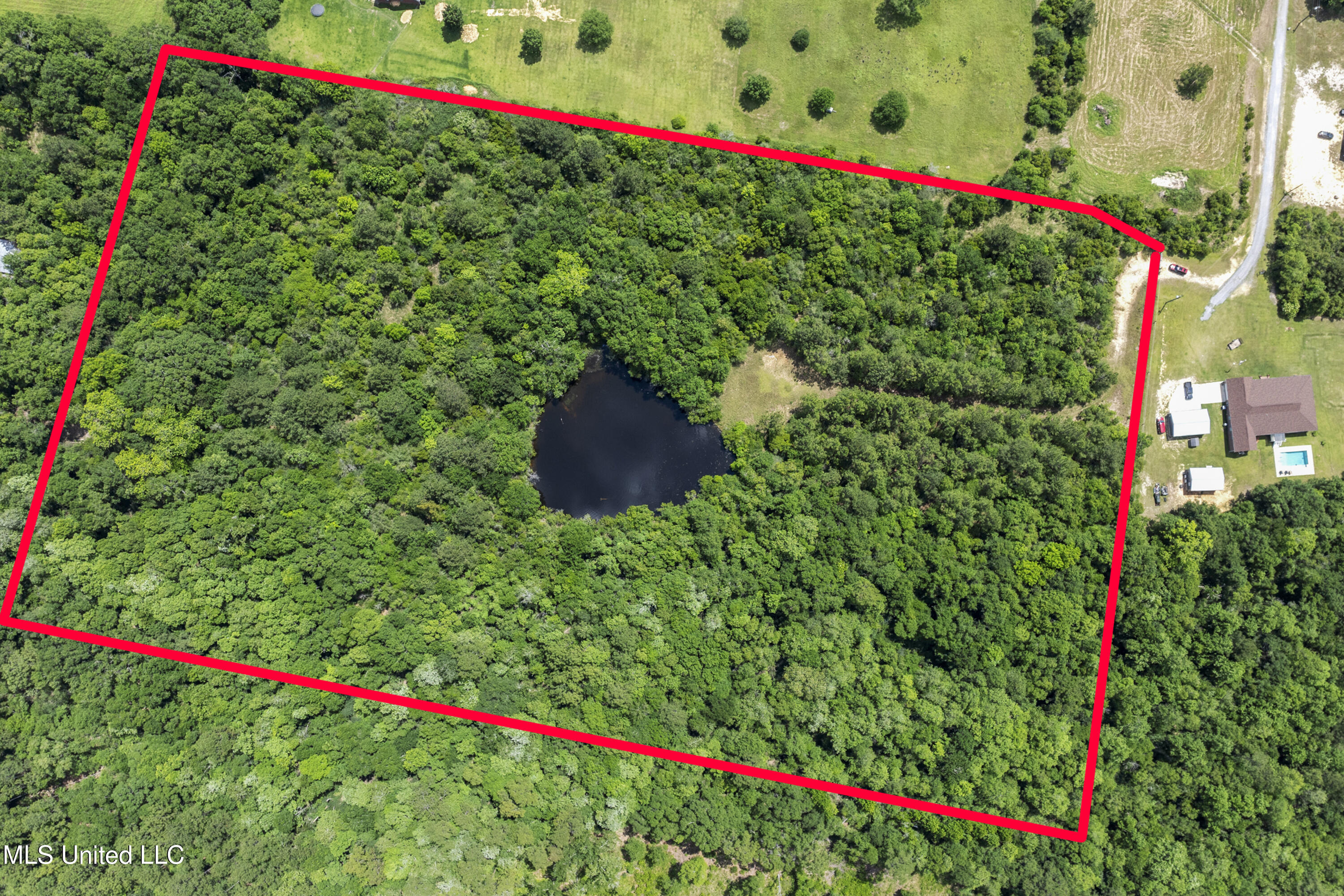 Amberwood Lane Property Photo 13