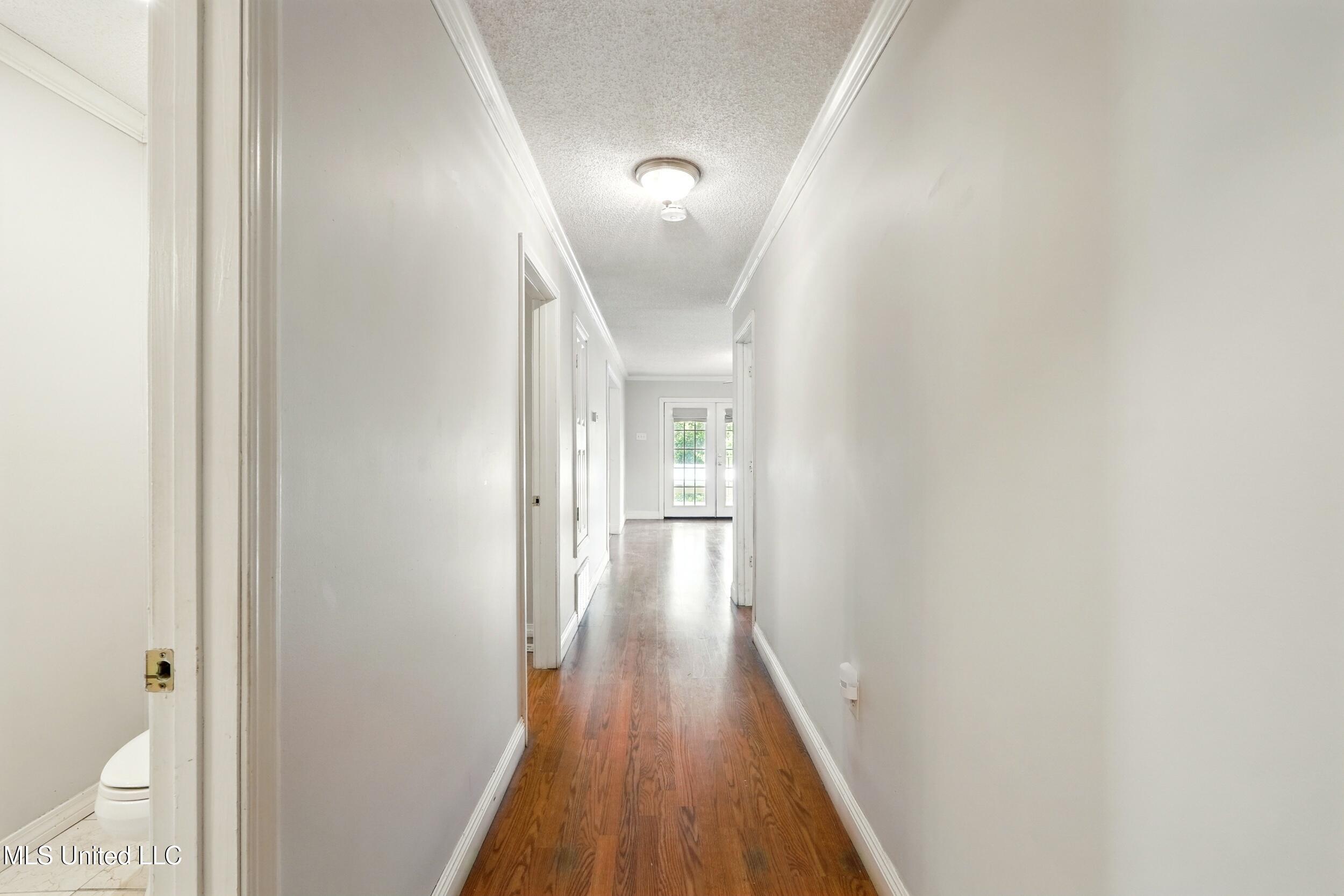 10264 Riverroad Drive Property Photo 19