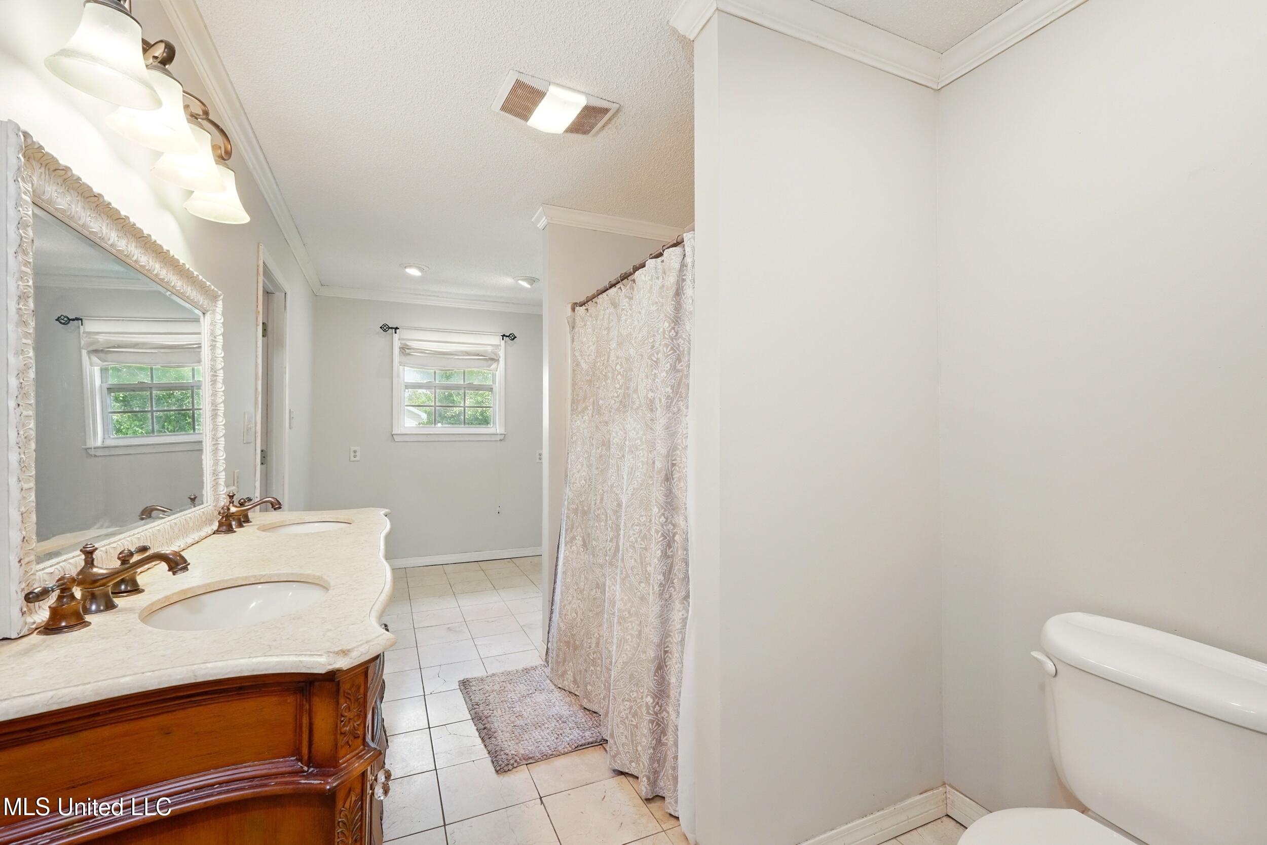 10264 Riverroad Drive Property Photo 22