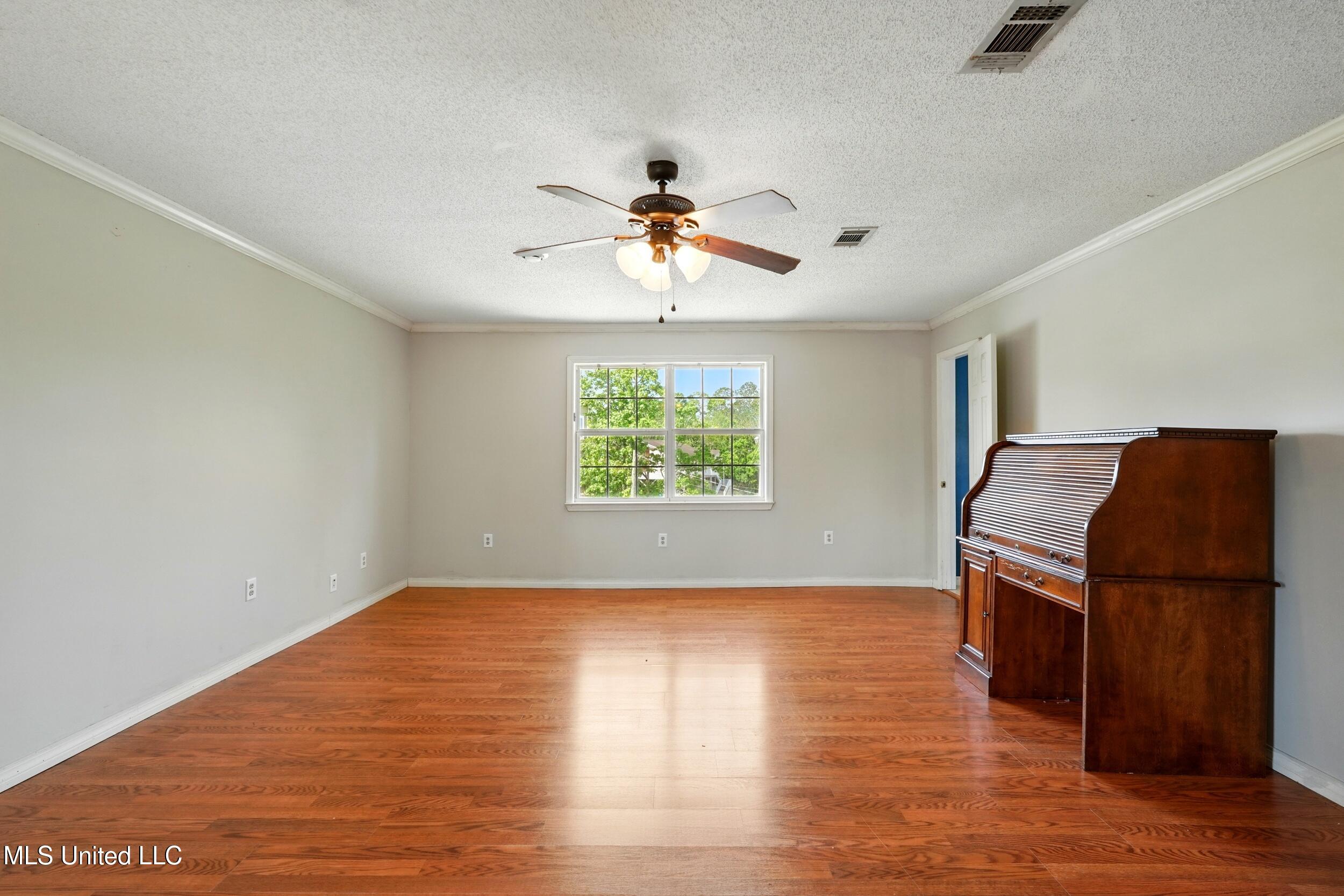 10264 Riverroad Drive Property Photo 24