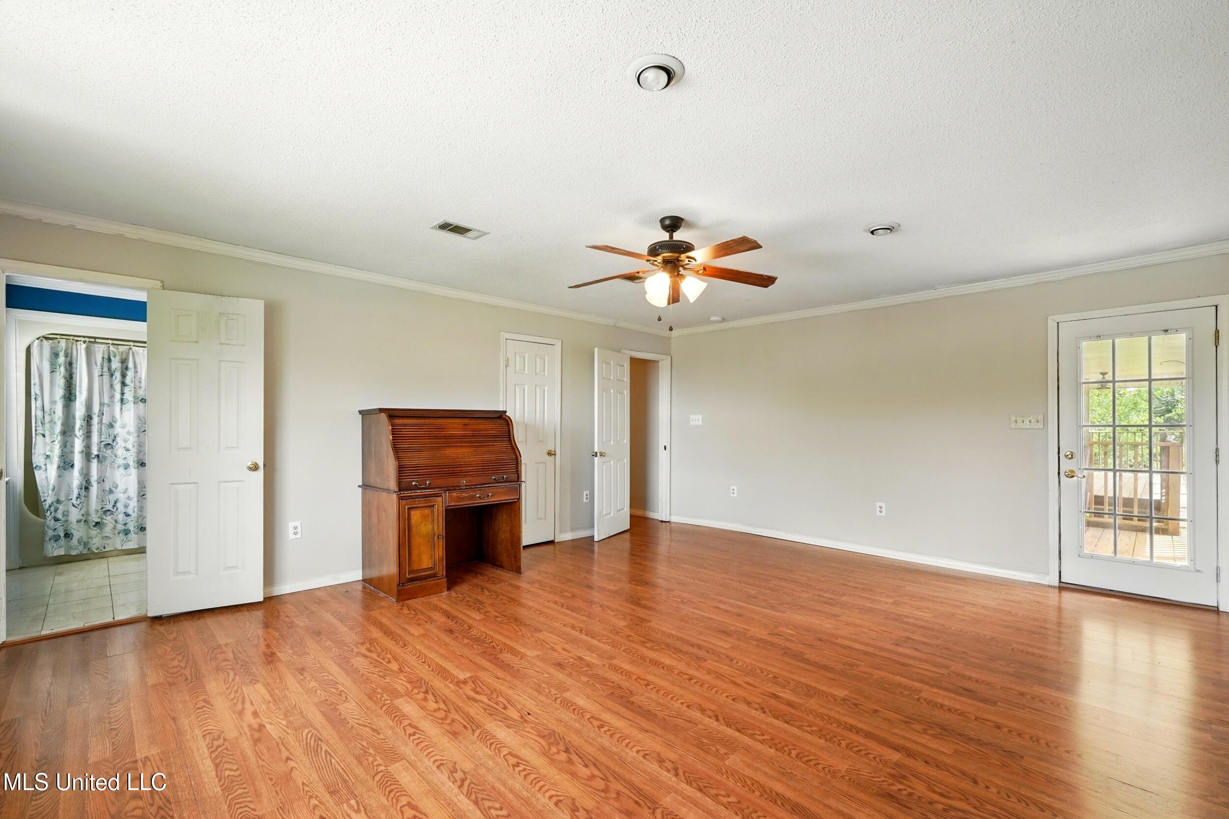 10264 Riverroad Drive Property Photo 26