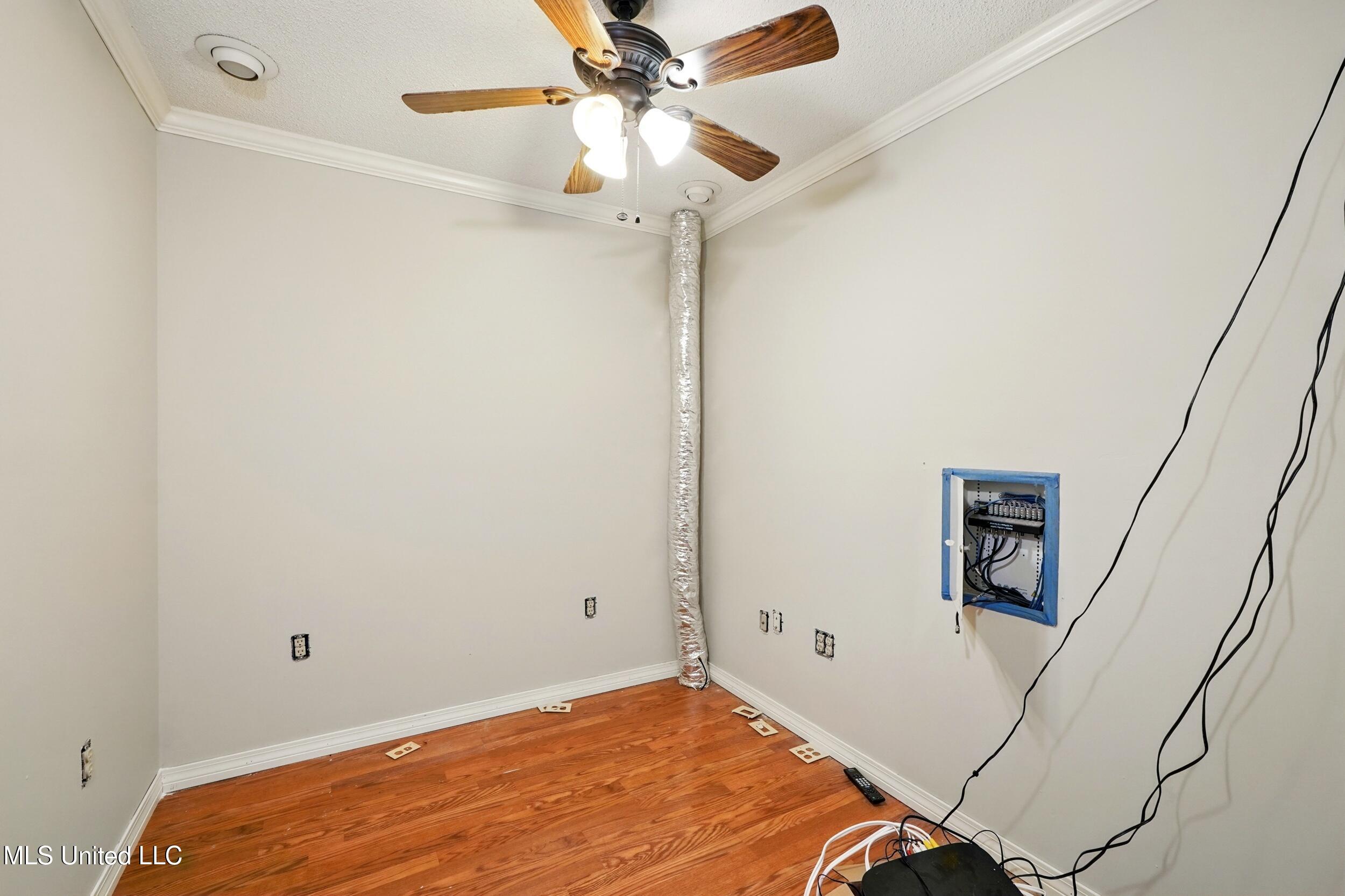 10264 Riverroad Drive Property Photo 30