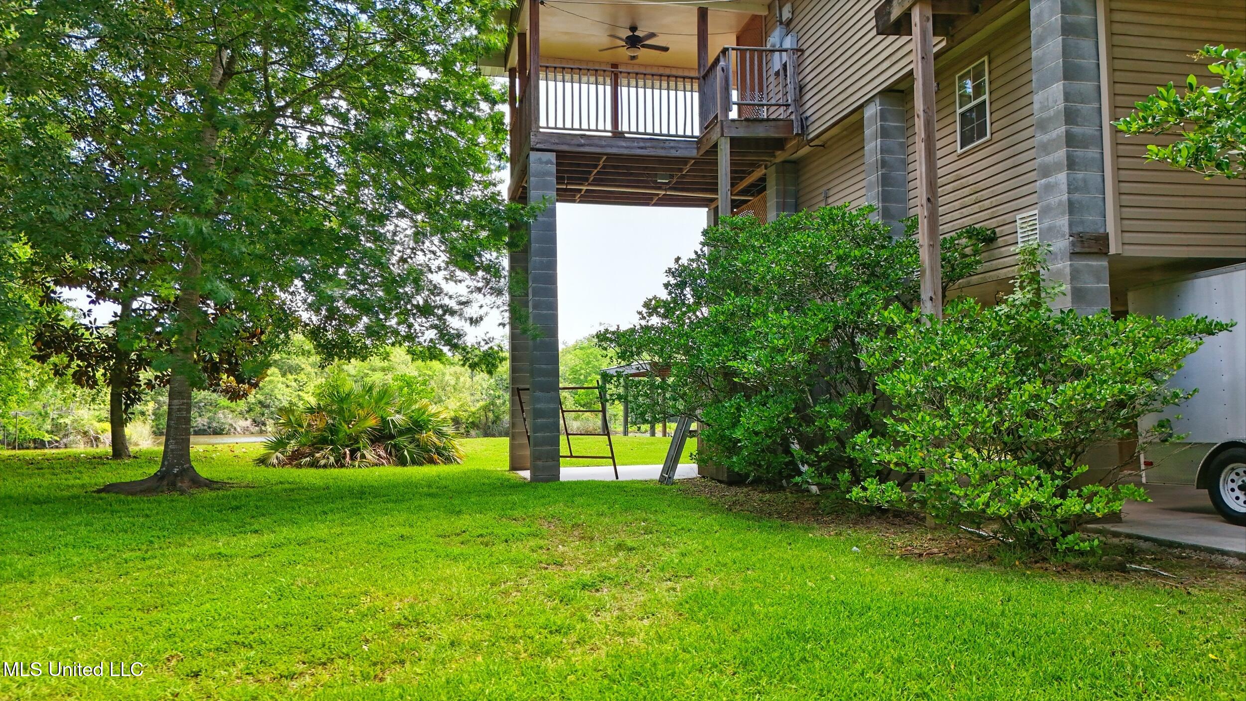 10264 Riverroad Drive Property Photo 32