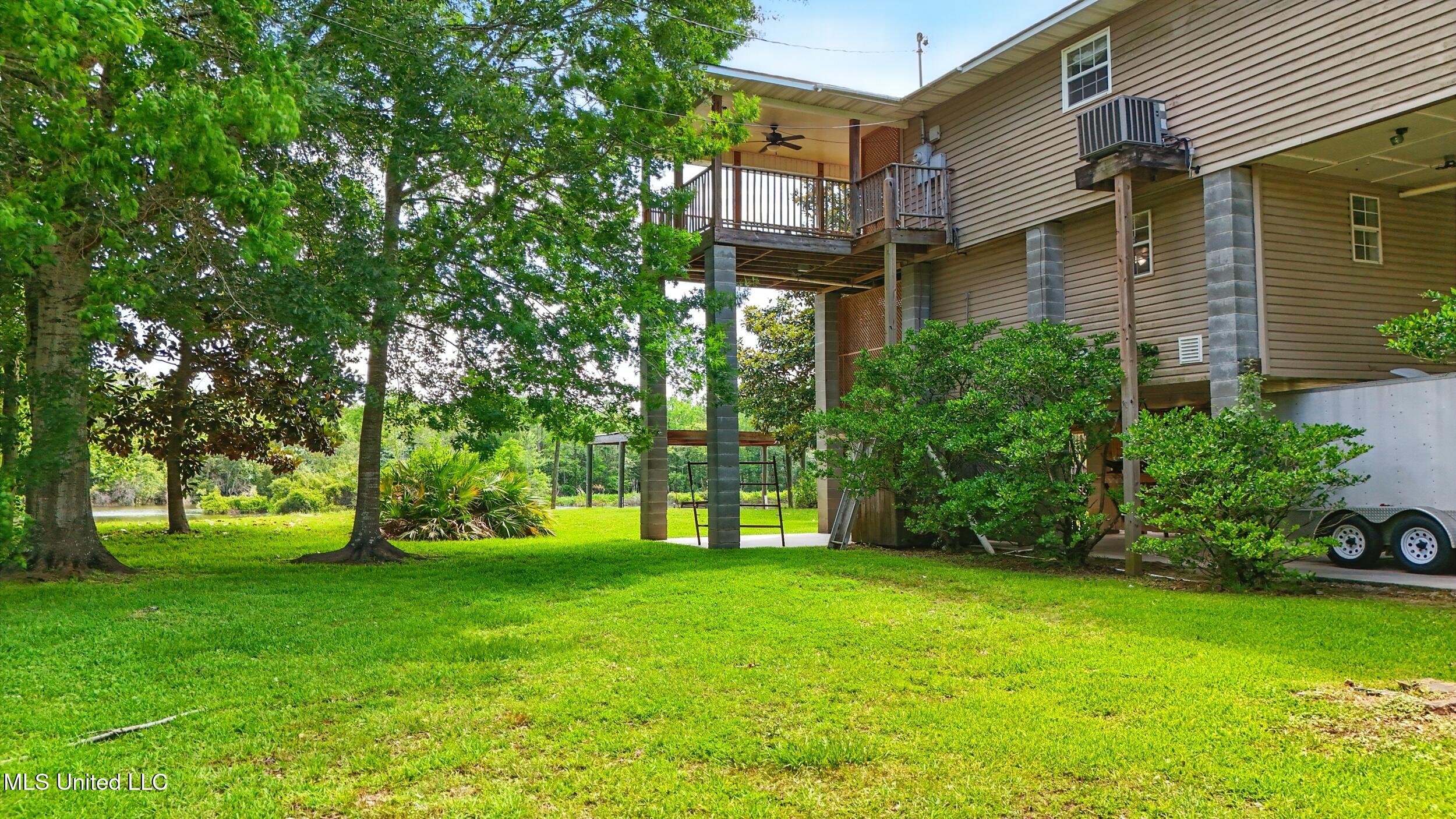 10264 Riverroad Drive Property Photo 33