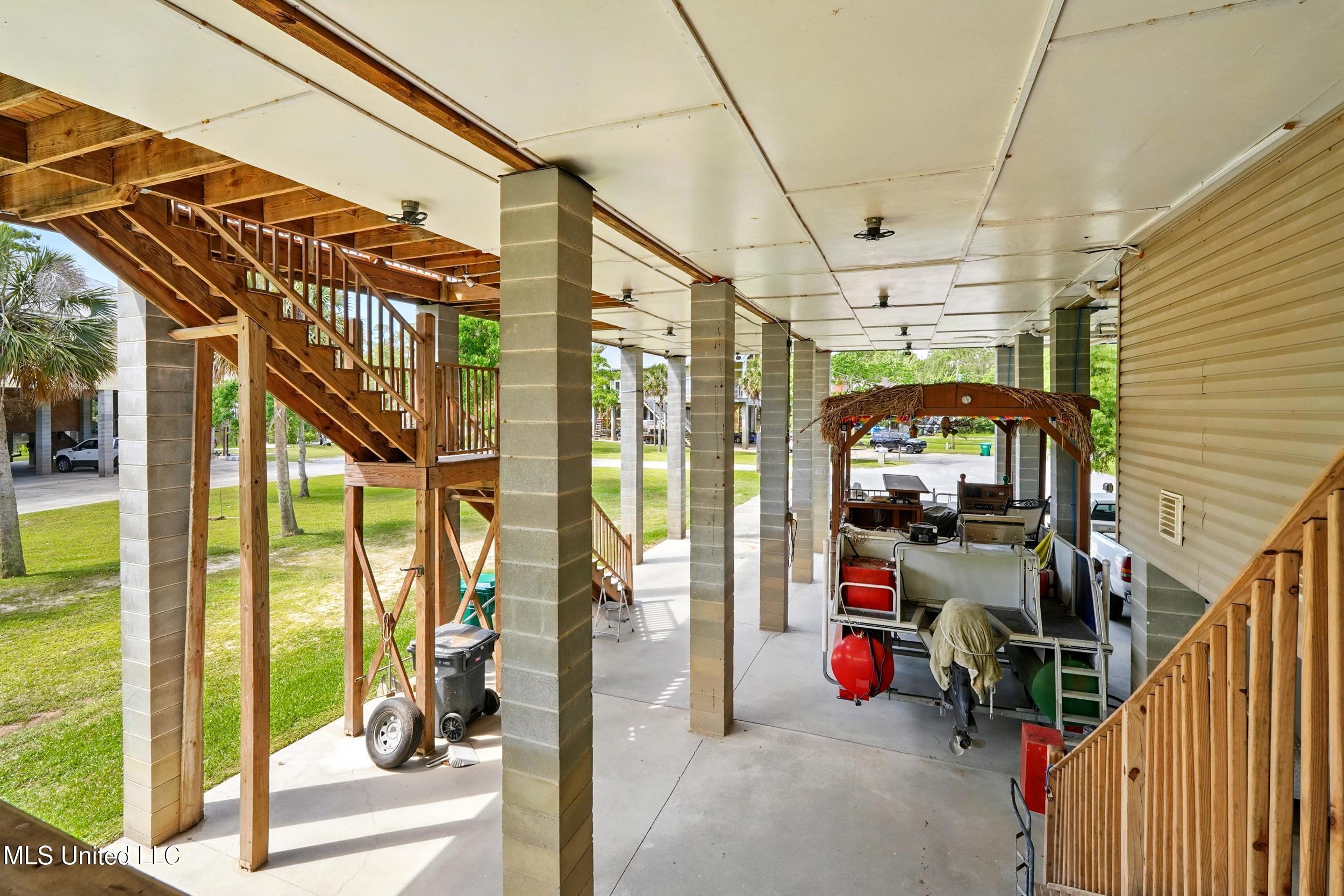 10264 Riverroad Drive Property Photo 36