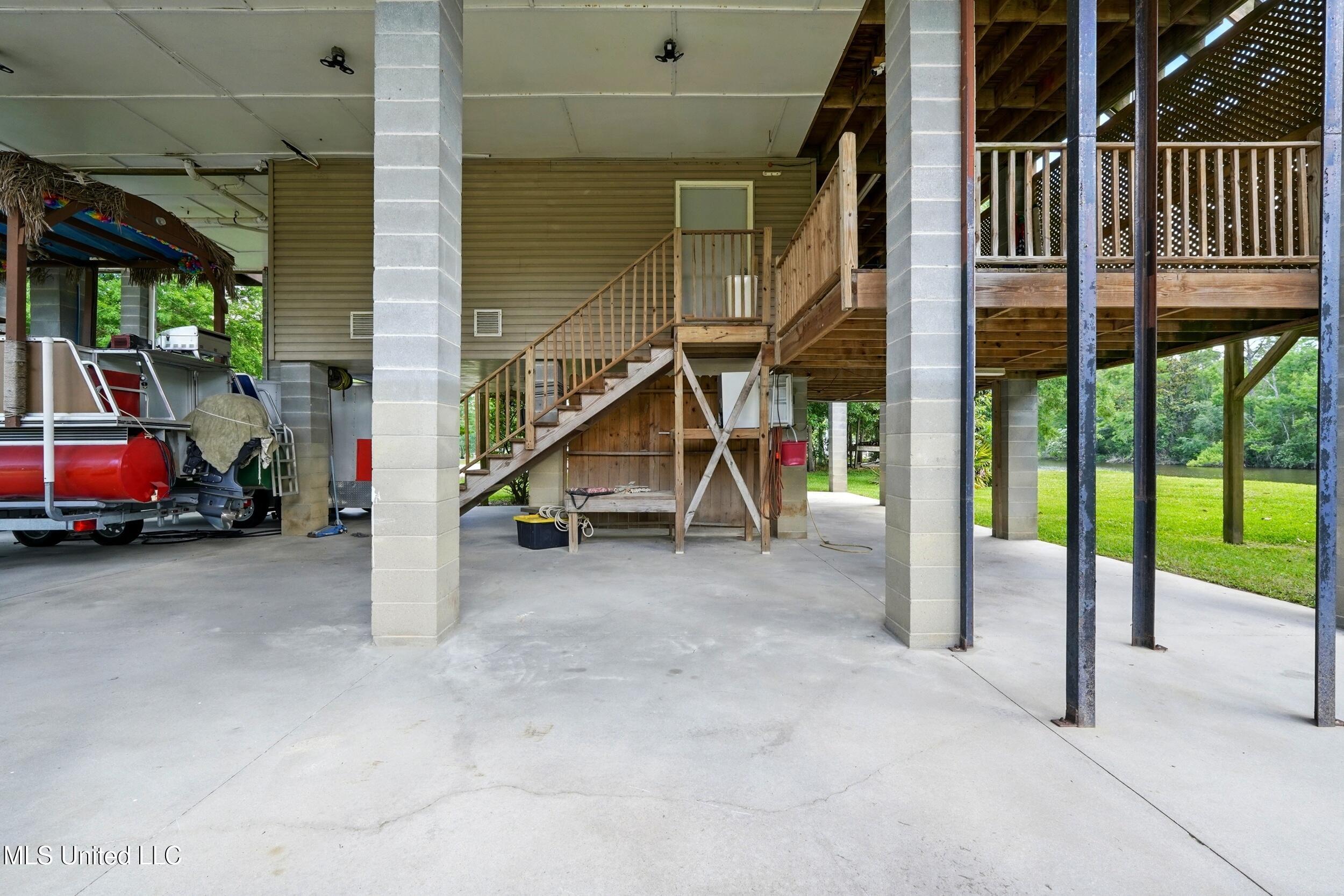 10264 Riverroad Drive Property Photo 38