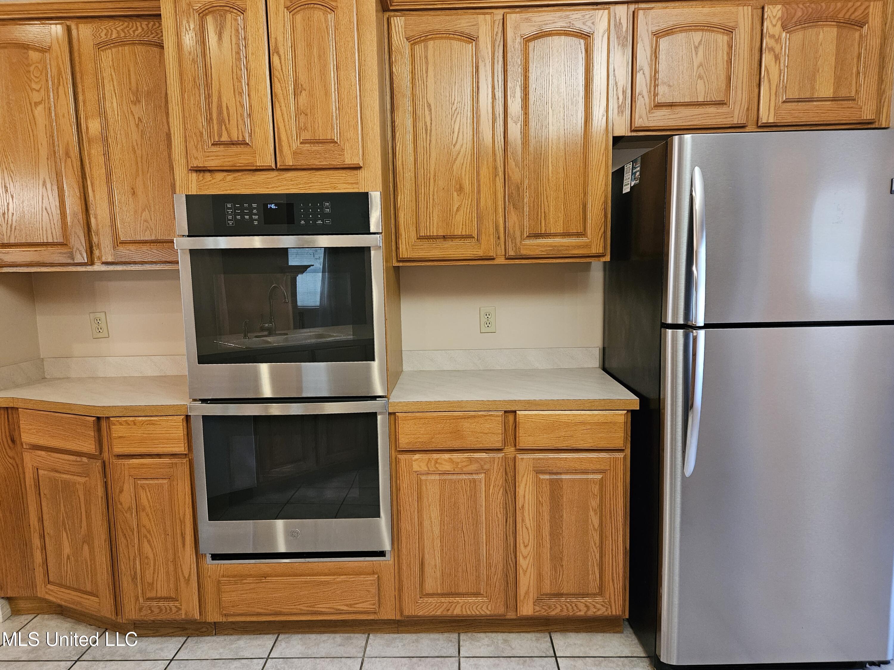 74607 N Diamondhead Drive Property Photo 3