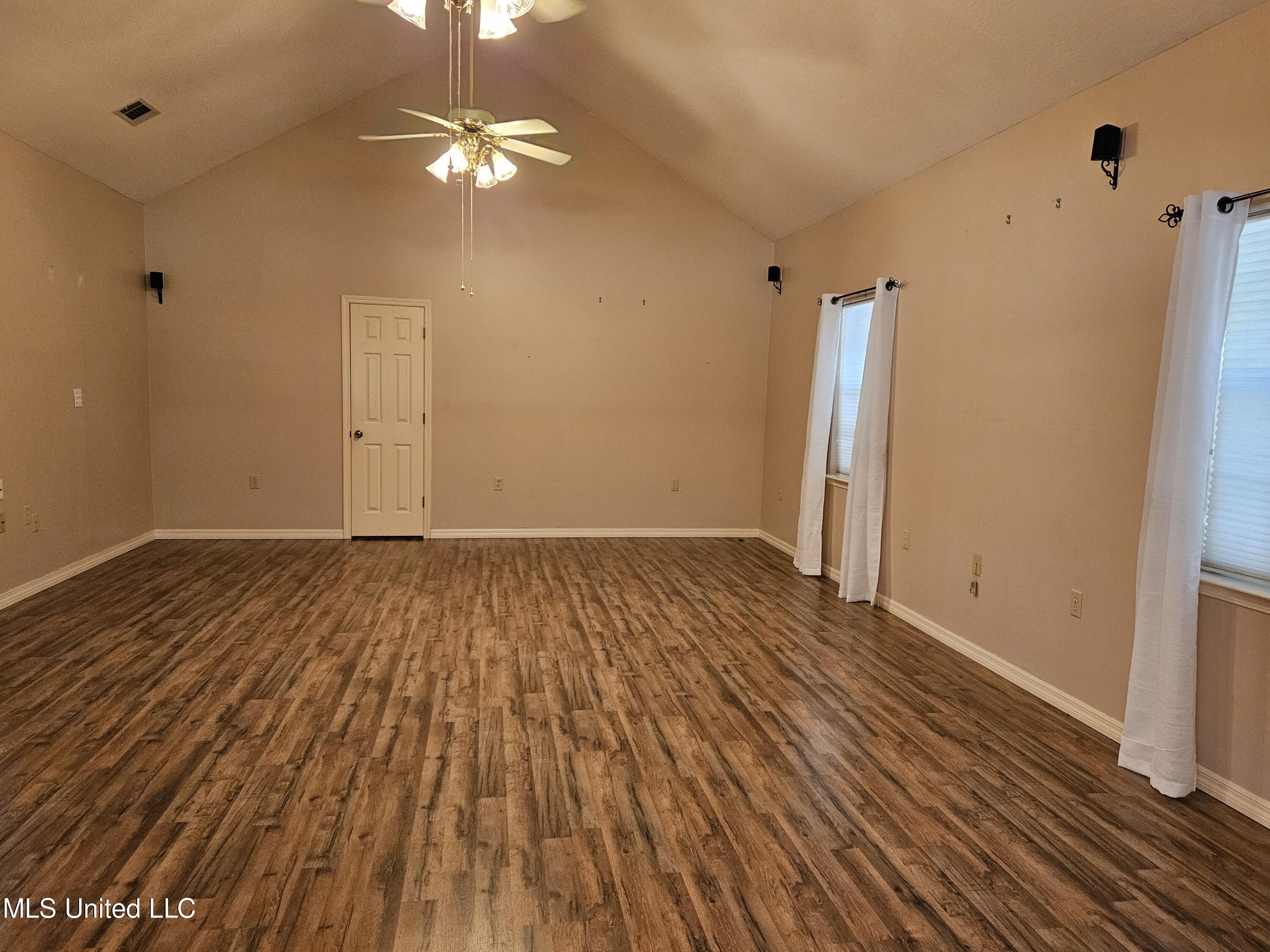 74607 N Diamondhead Drive Property Photo 10