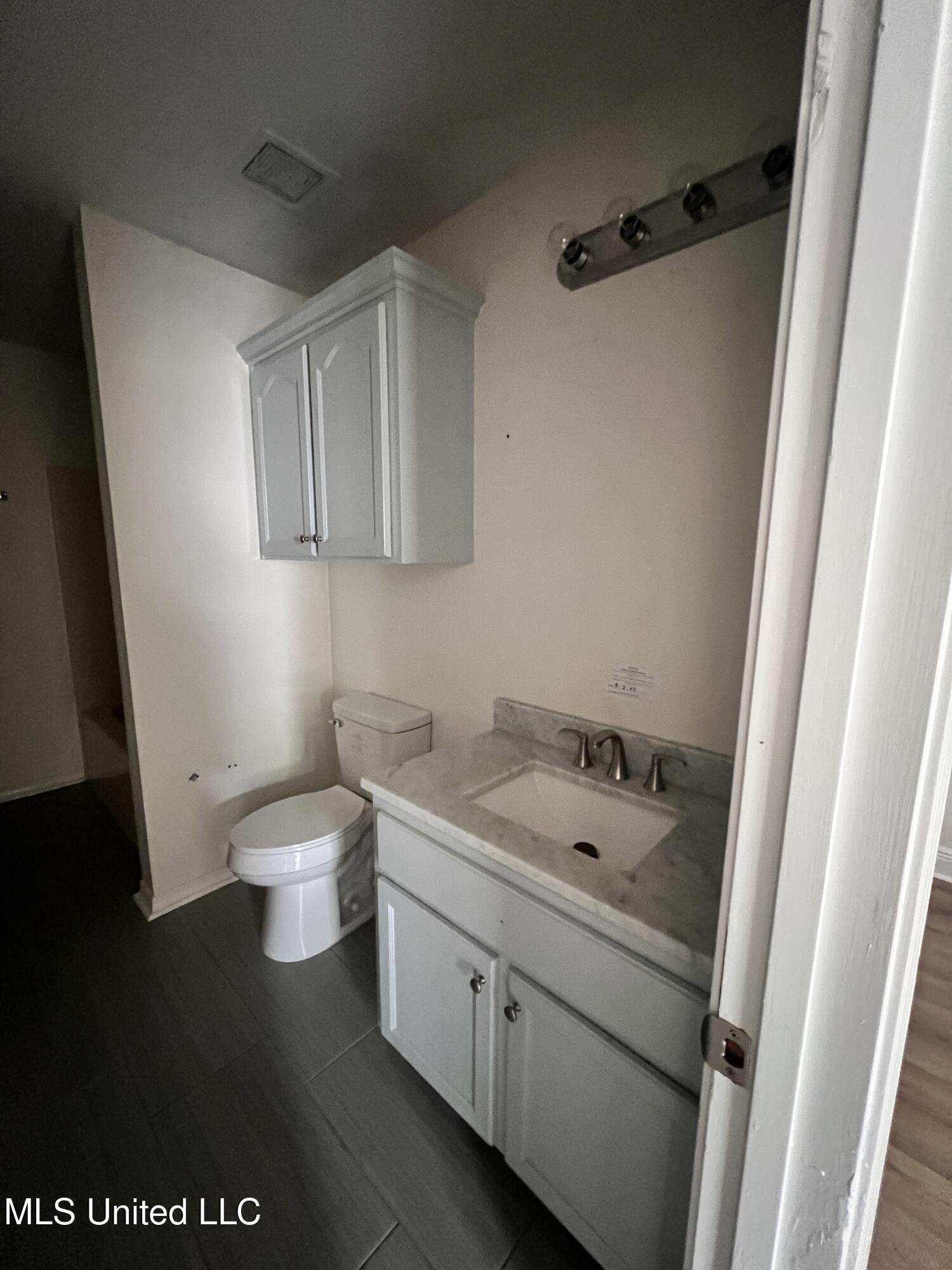 1620 Porpoise Street Property Photo 15