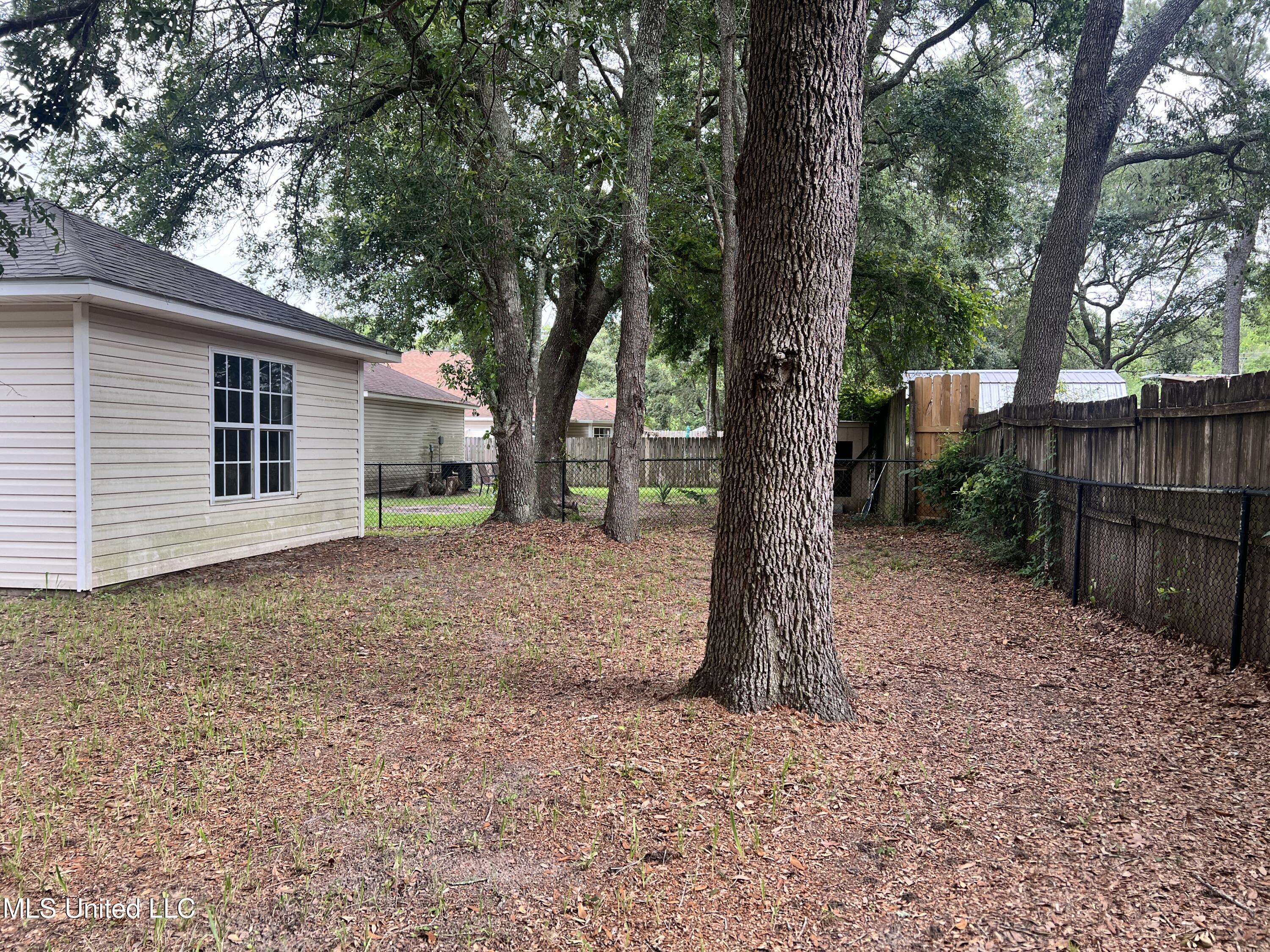 1620 Porpoise Street Property Photo 22