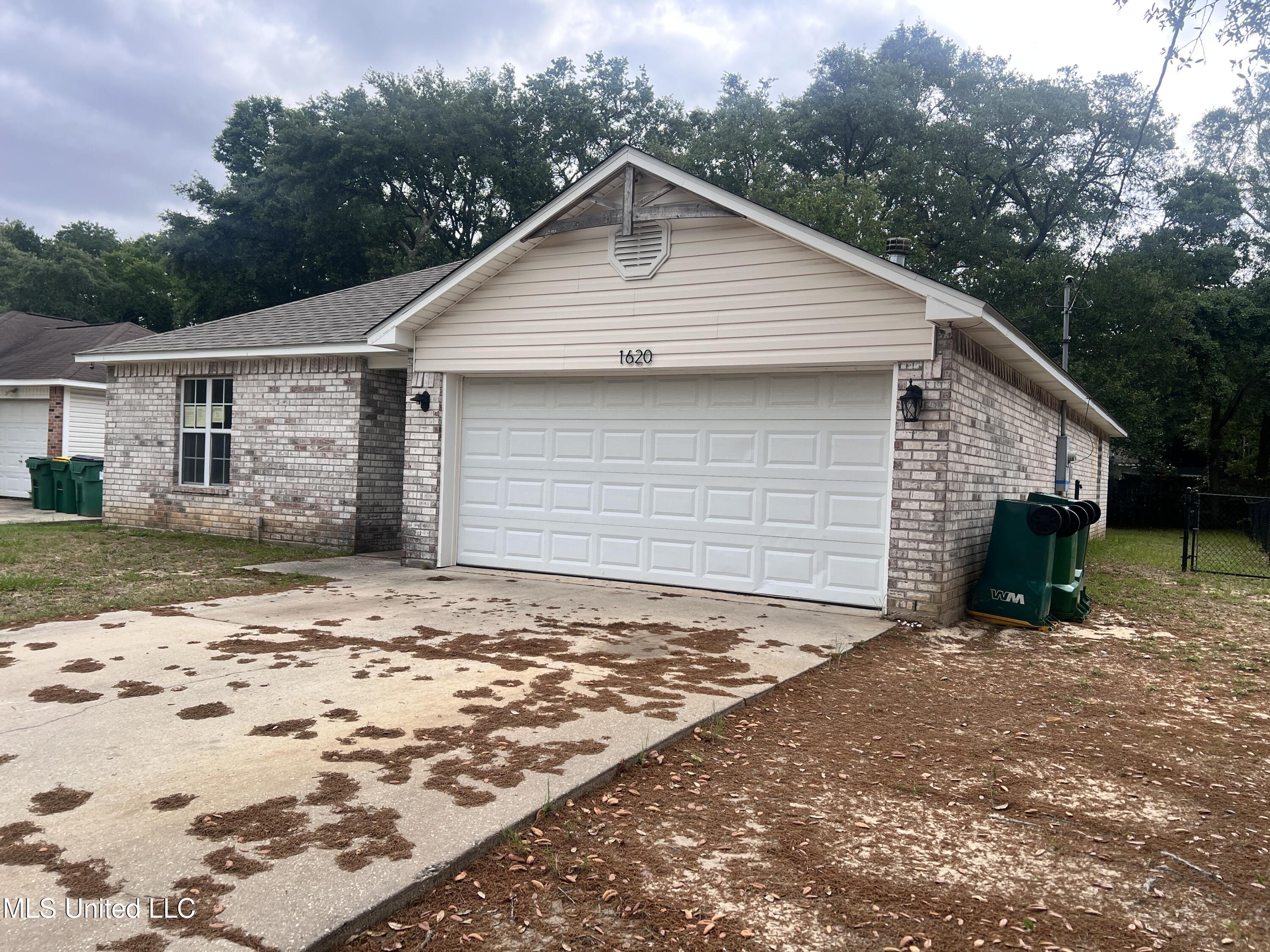 1620 Porpoise Street Property Photo 24