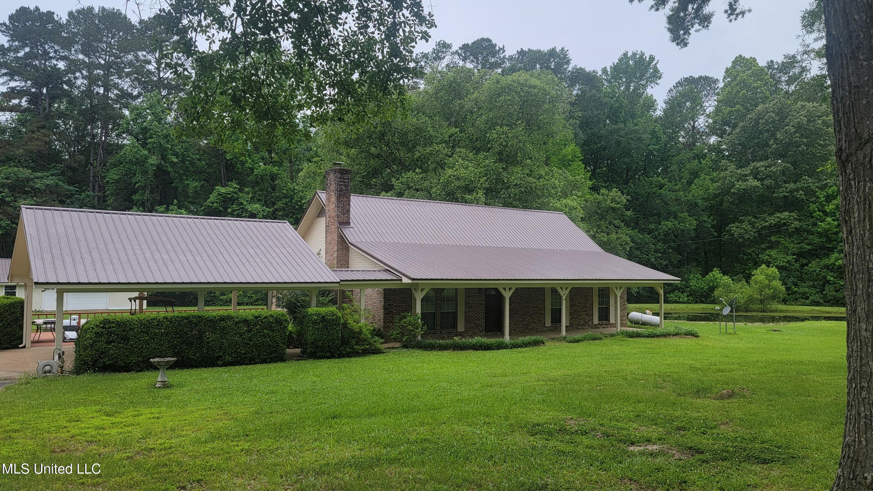 2257 Boyd Road Property Photo