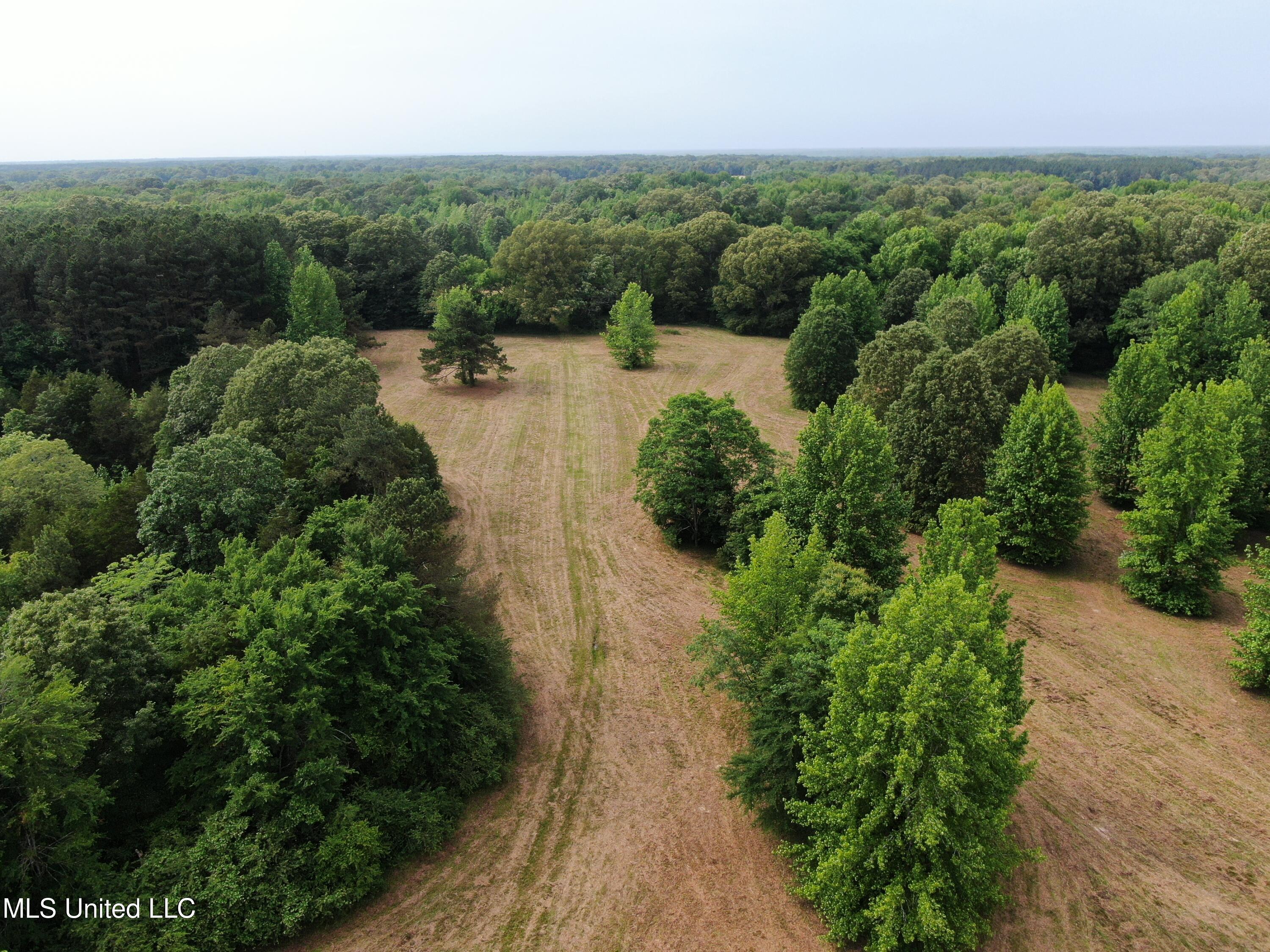 656 Sunset Drive Property Photo 2