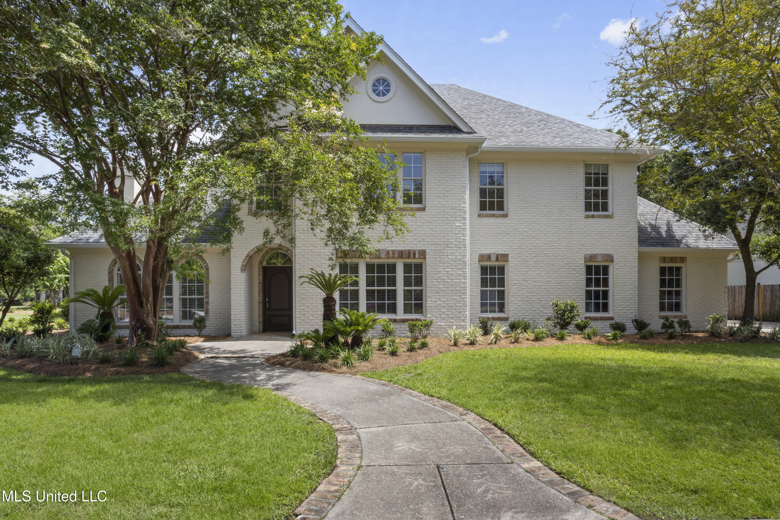 9020 Victoria Circle Property Photo 1