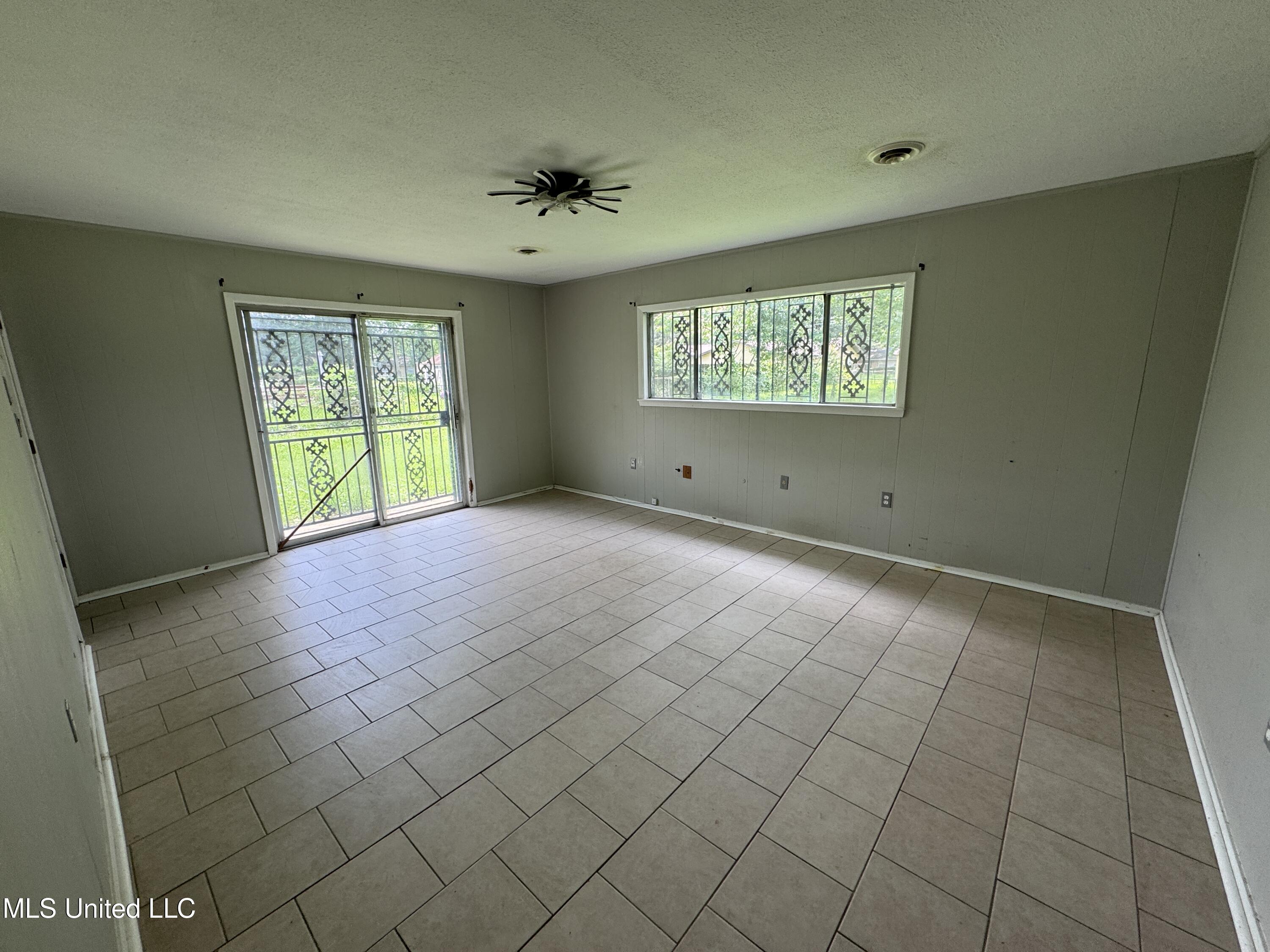 3327 Casa Grande Circle Property Photo 6