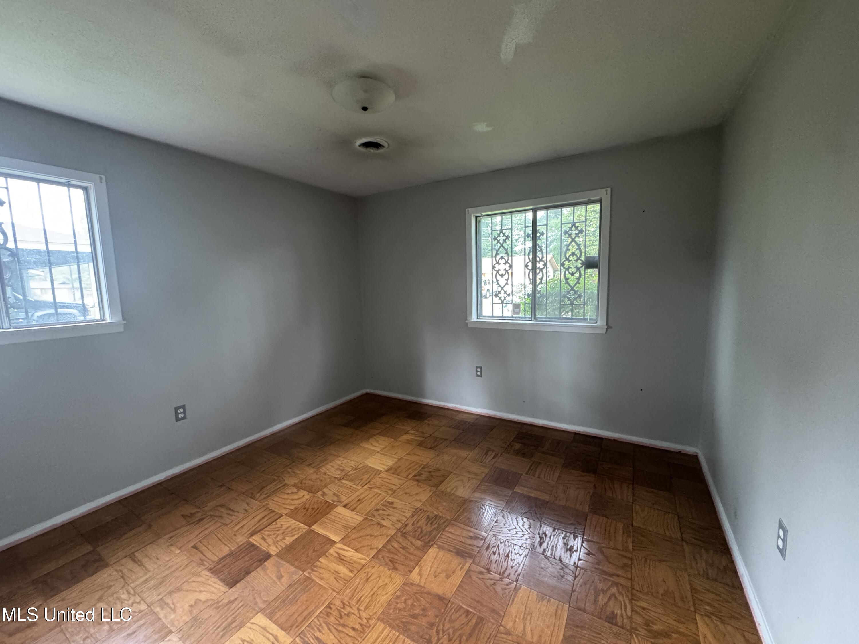 3327 Casa Grande Circle Property Photo 9