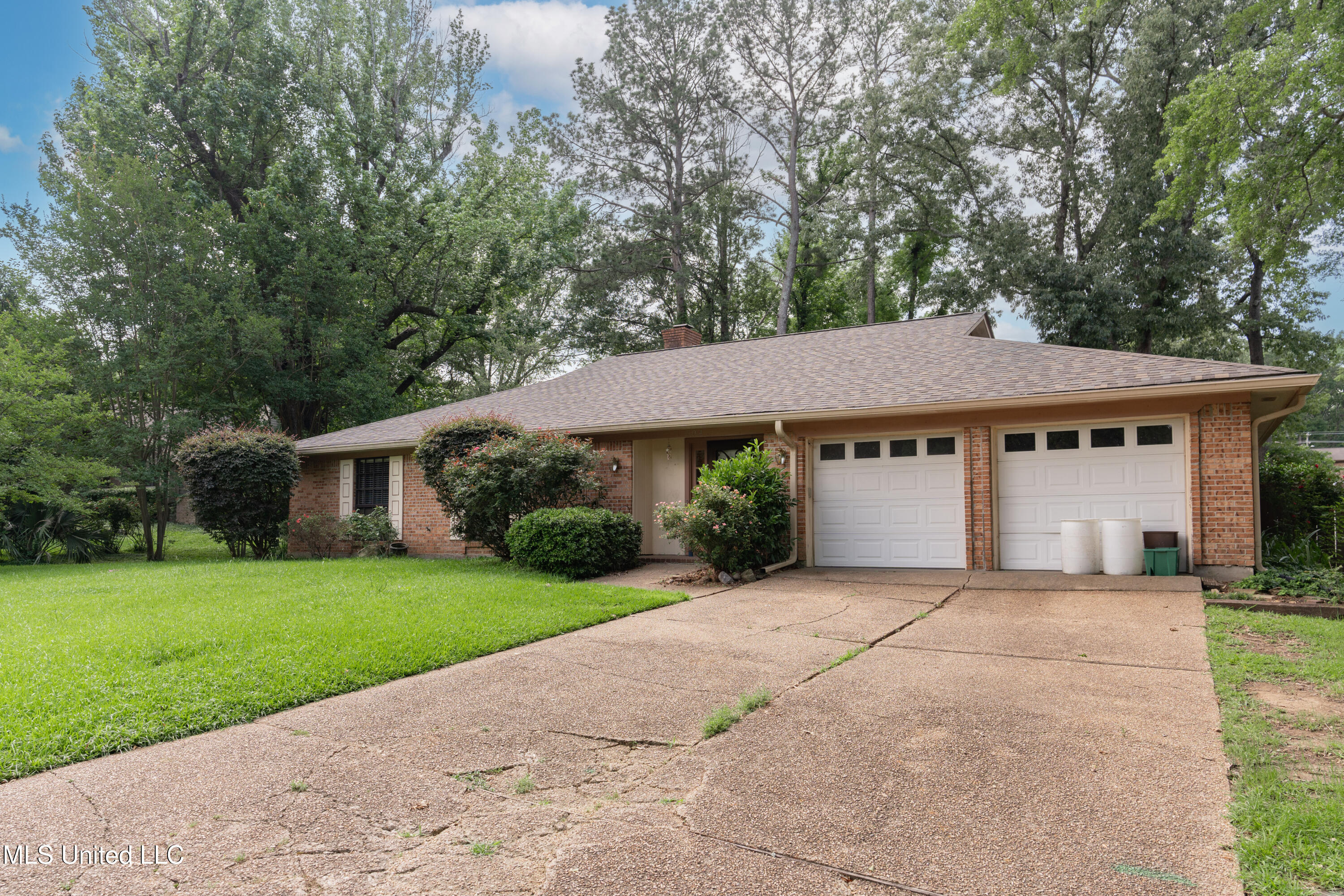 504 Hampton Street Property Photo 4