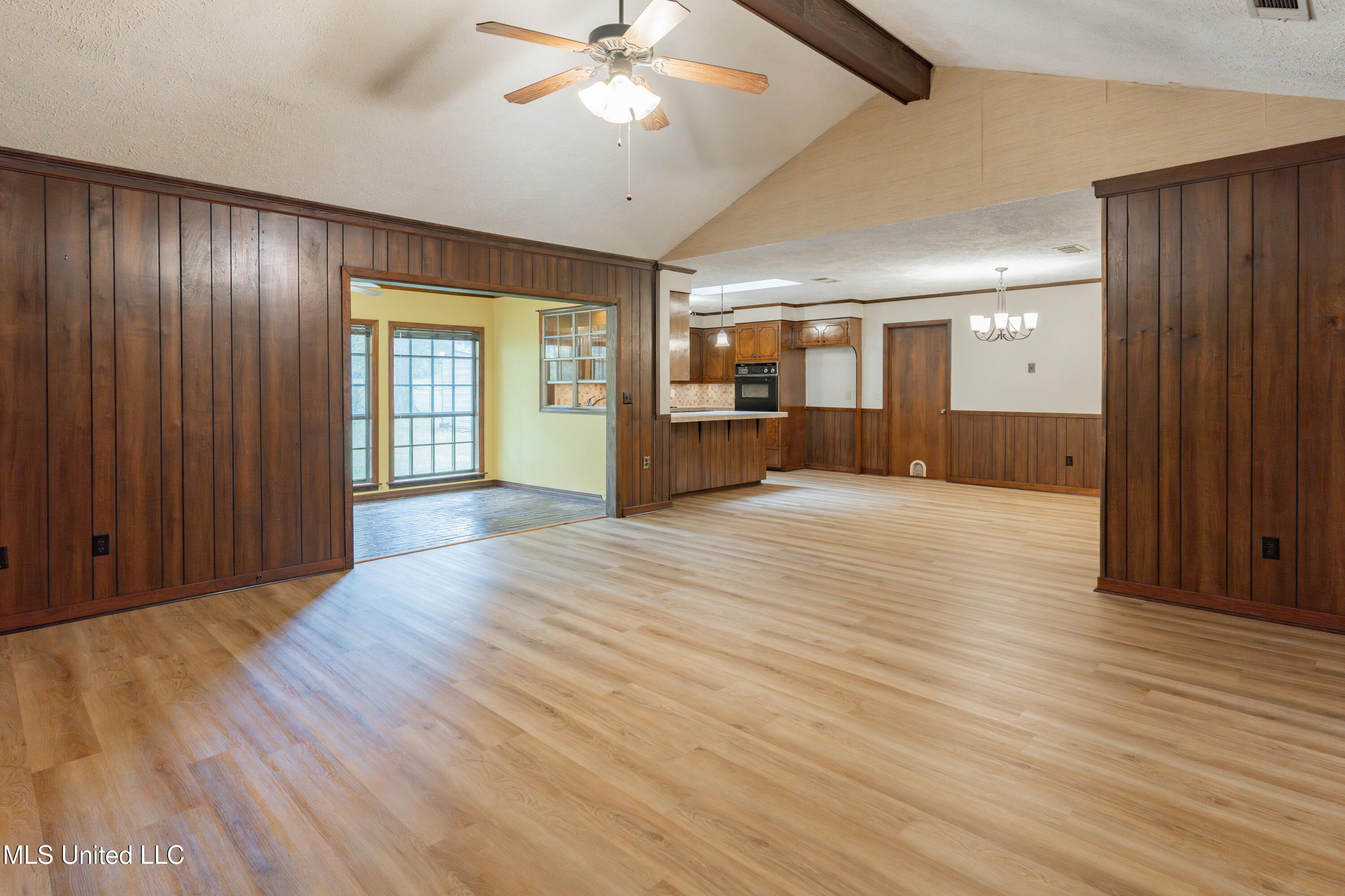 504 Hampton Street Property Photo 11
