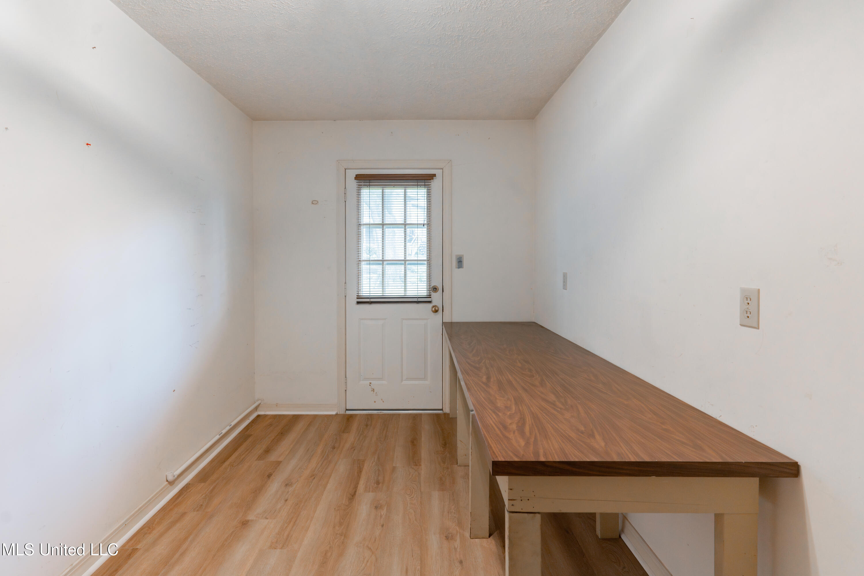 504 Hampton Street Property Photo 24