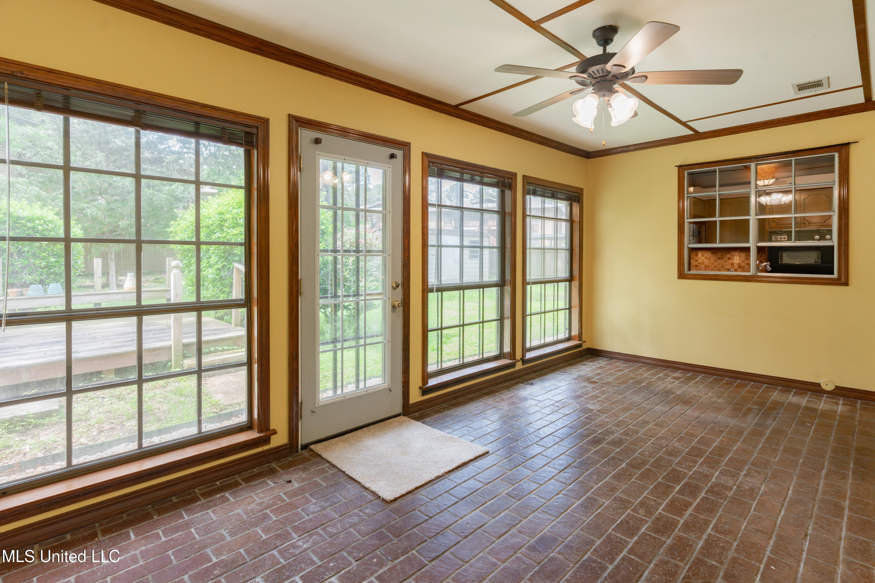 504 Hampton Street Property Photo 30