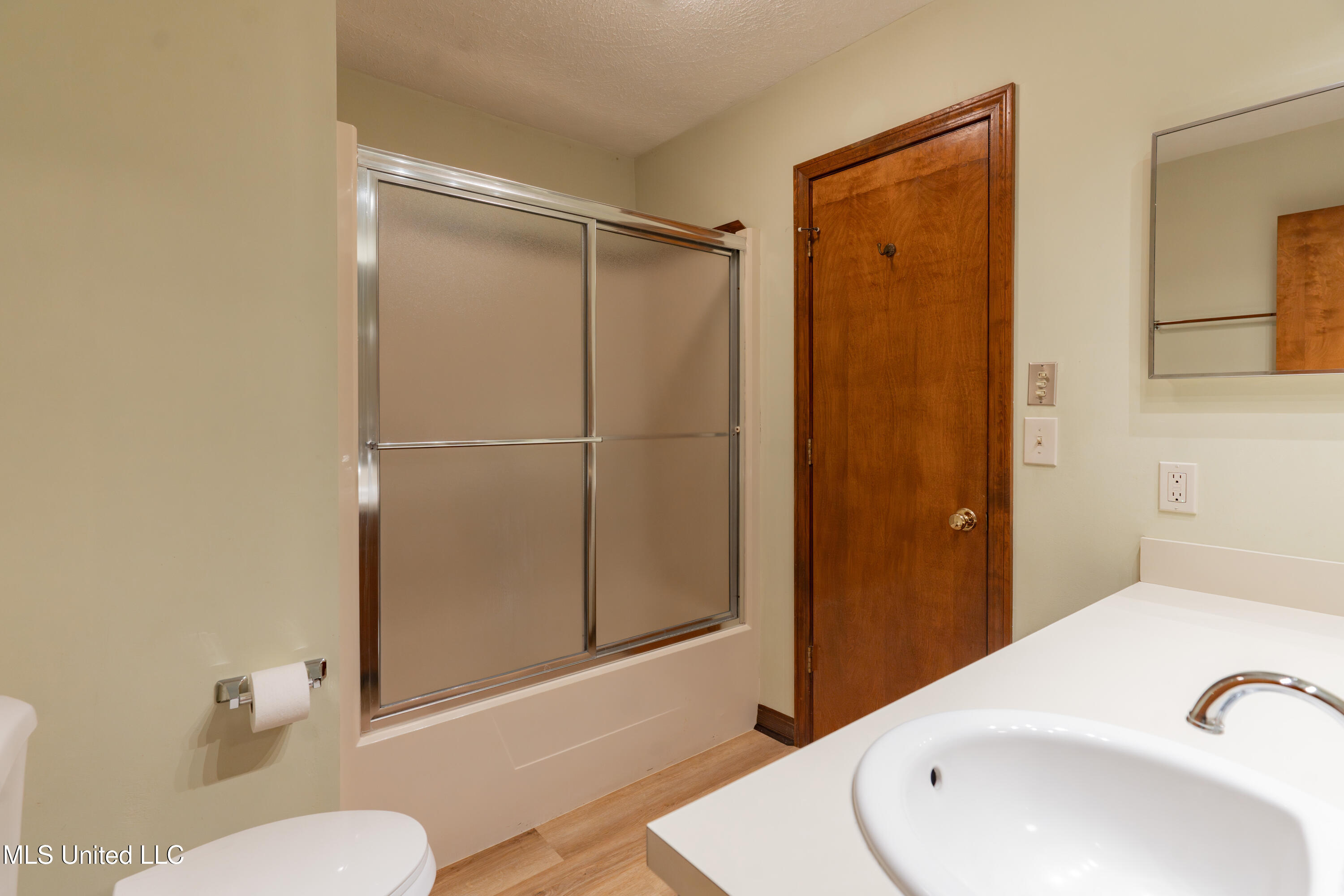 504 Hampton Street Property Photo 39