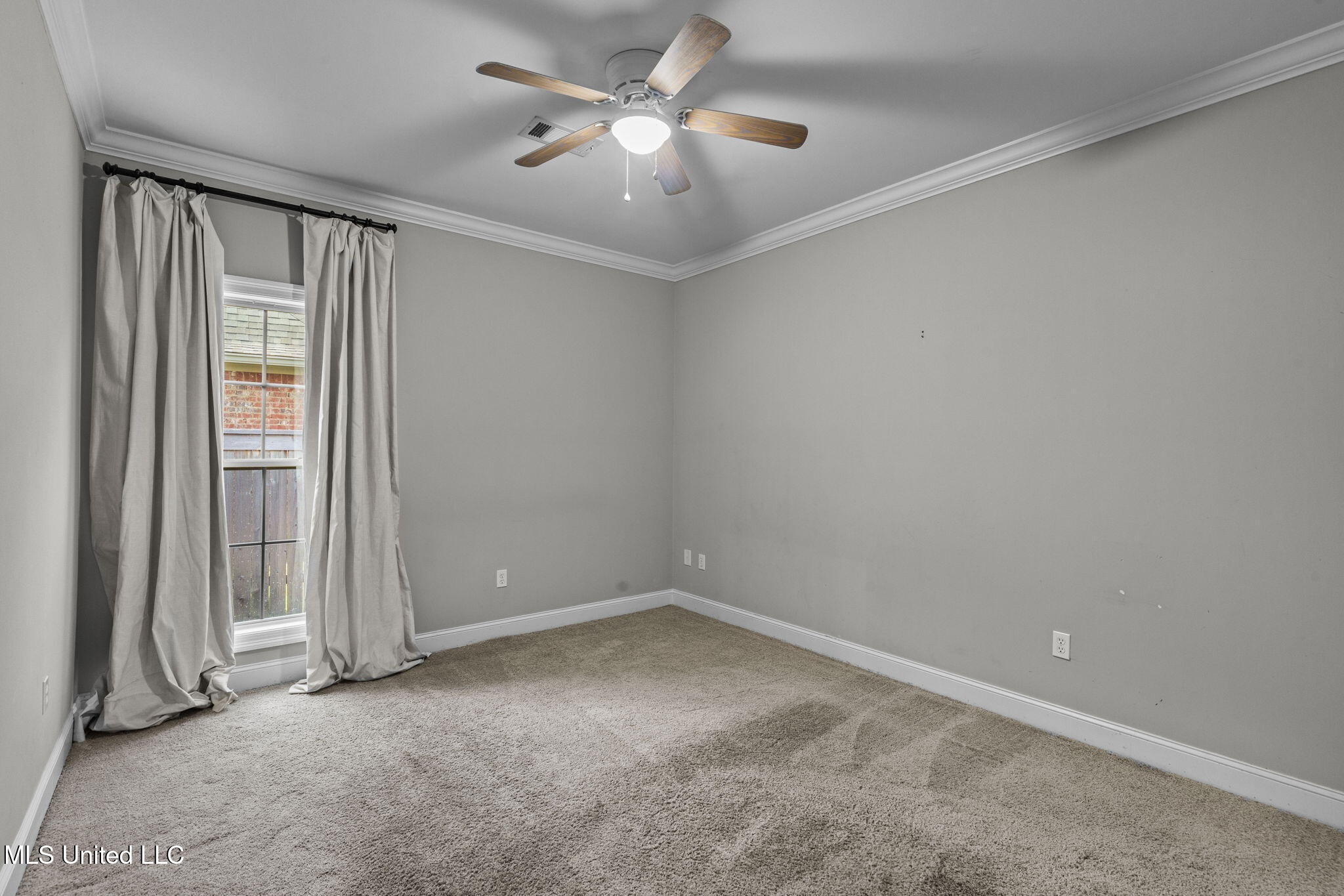 415 Deer Hollow Property Photo 53
