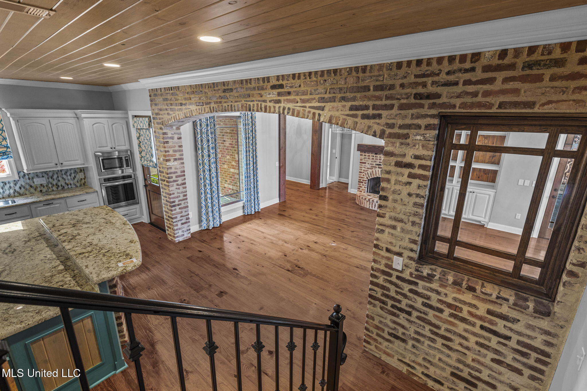 415 Deer Hollow Property Photo 59