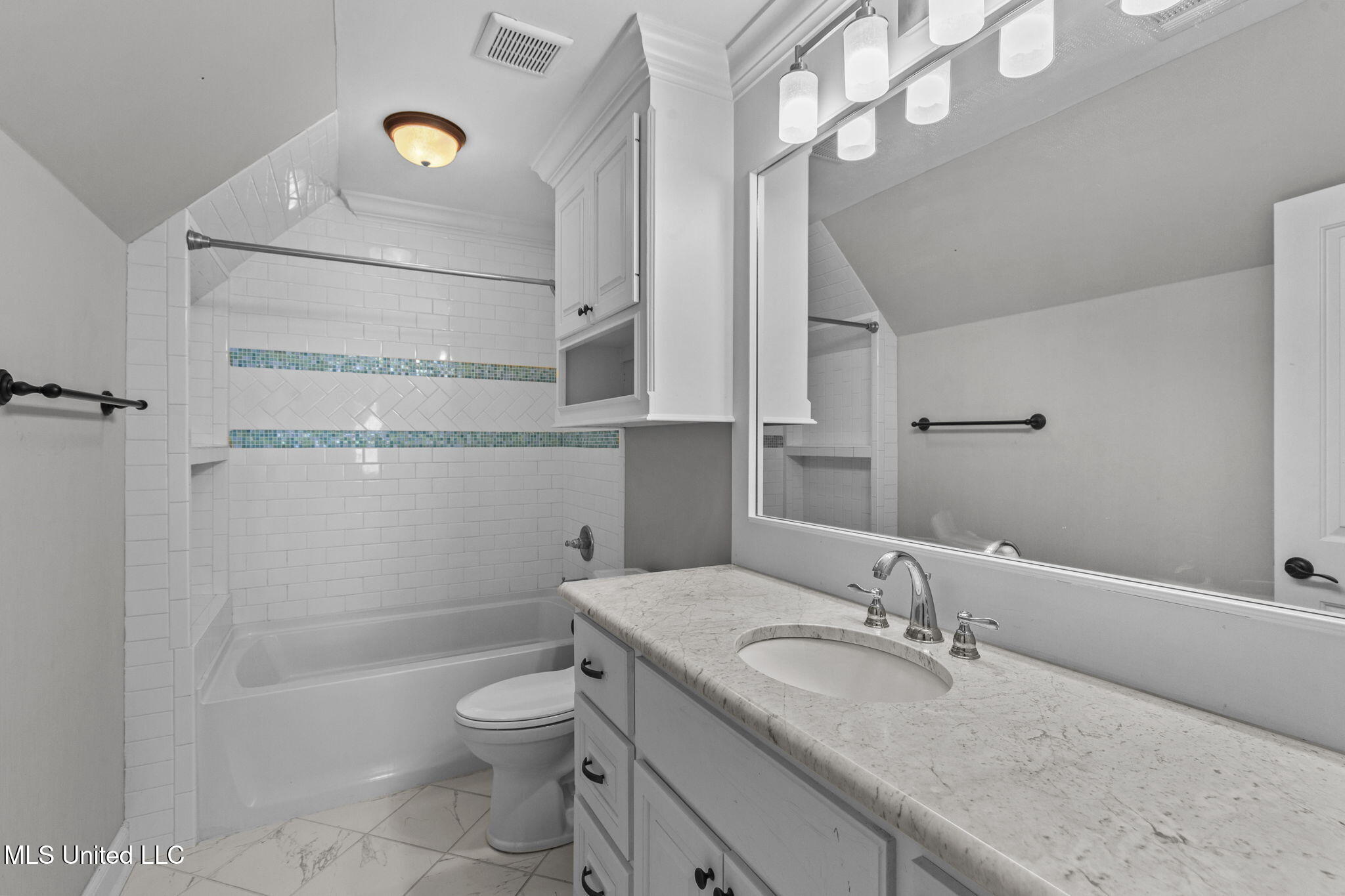 415 Deer Hollow Property Photo 62