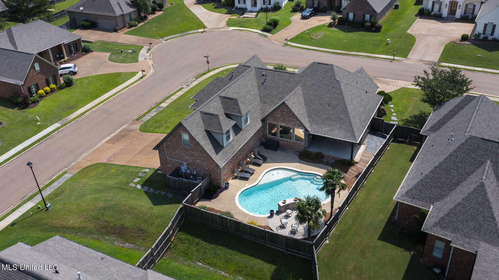 415 Deer Hollow Property Photo 78