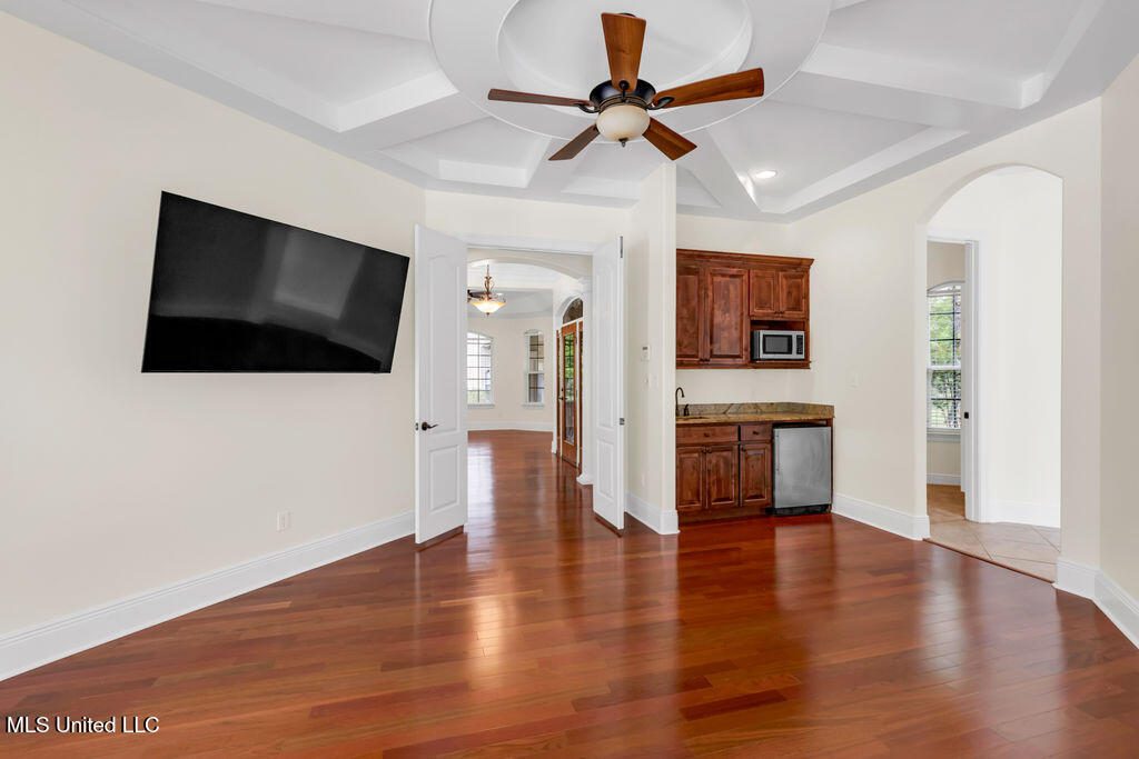 17000 River Place Property Photo 24