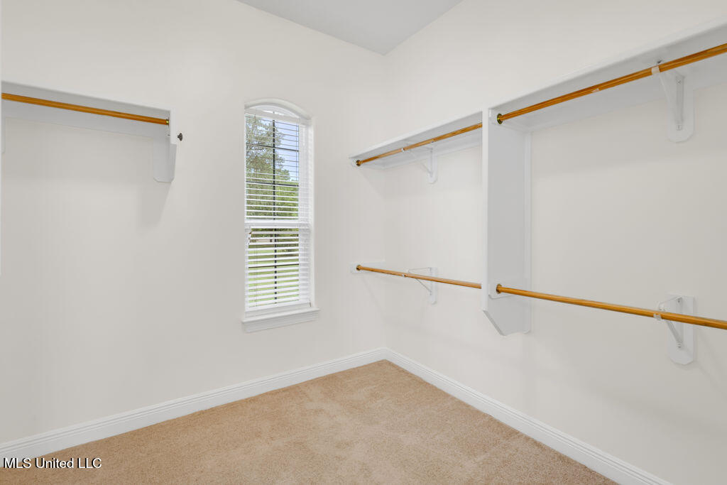 17000 River Place Property Photo 29