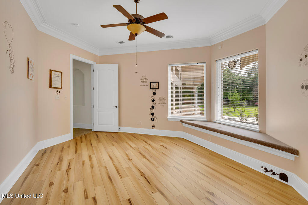 17000 River Place Property Photo 39
