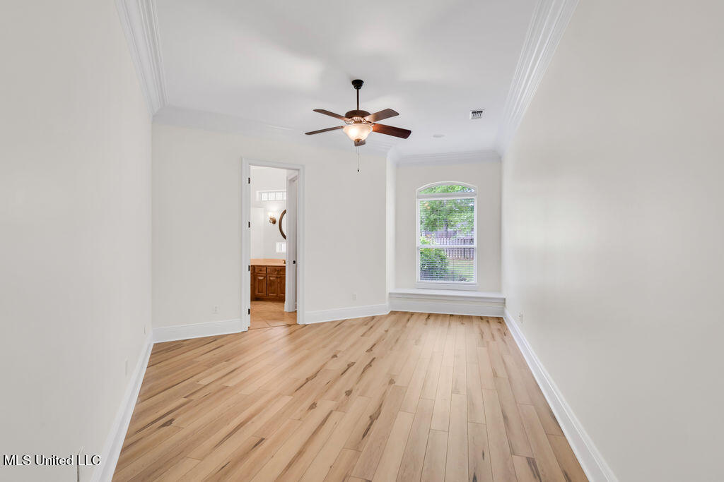 17000 River Place Property Photo 41