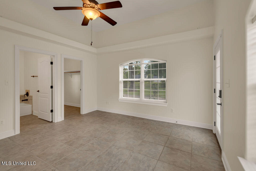 17000 River Place Property Photo 59
