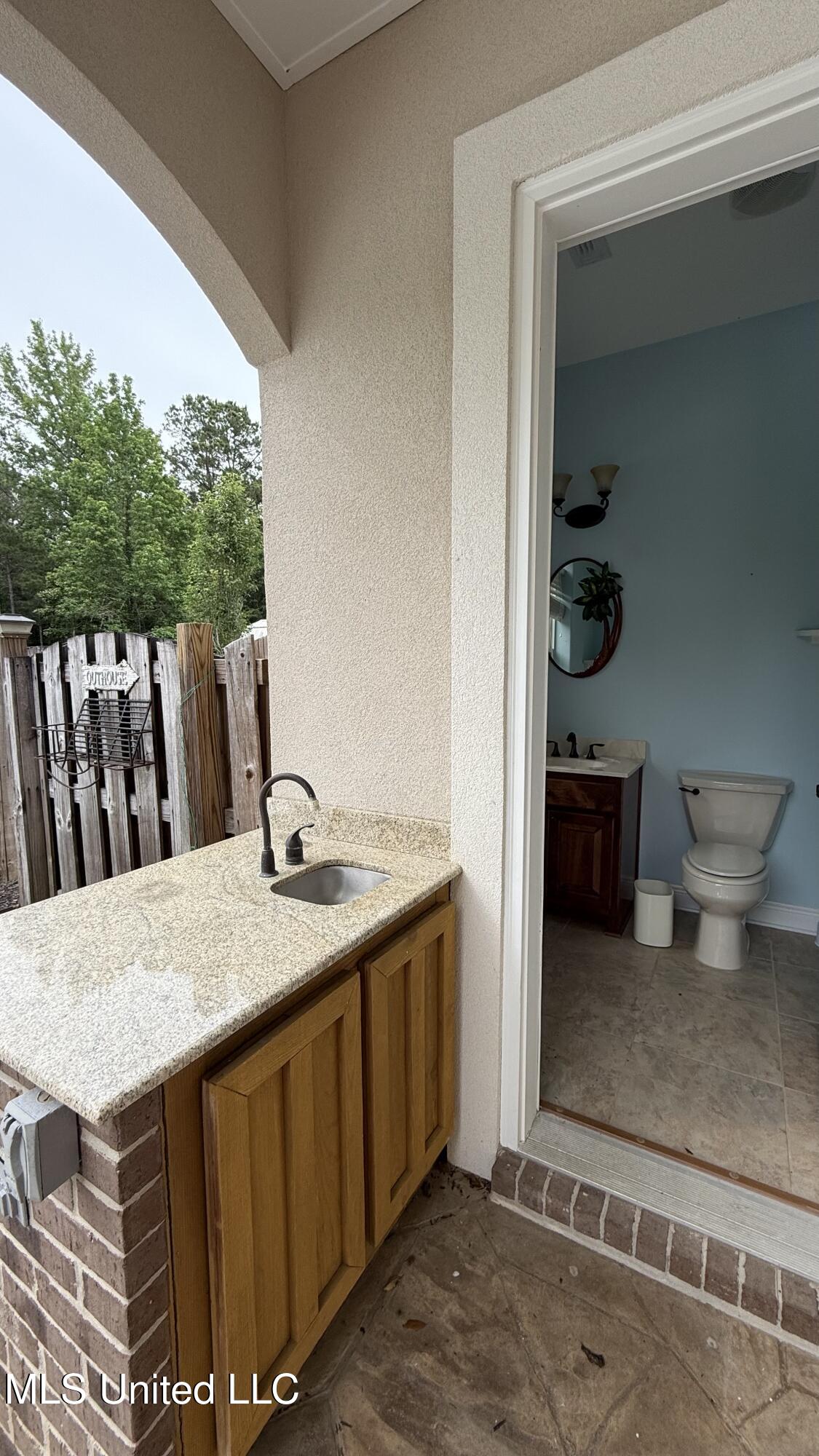 17000 River Place Property Photo 68
