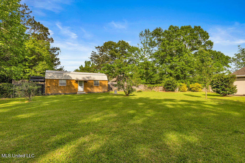 17000 River Place Property Photo 81
