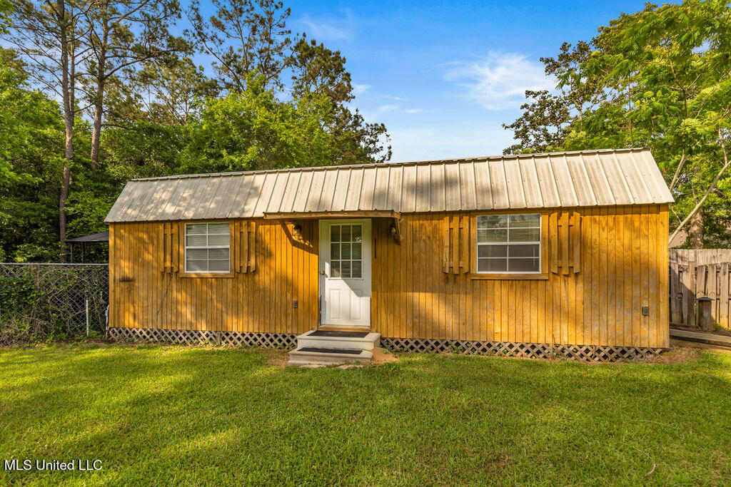 17000 River Place Property Photo 82