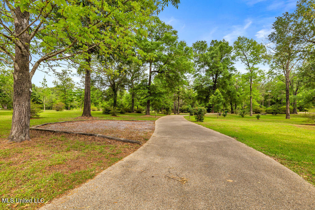 17000 River Place Property Photo 87