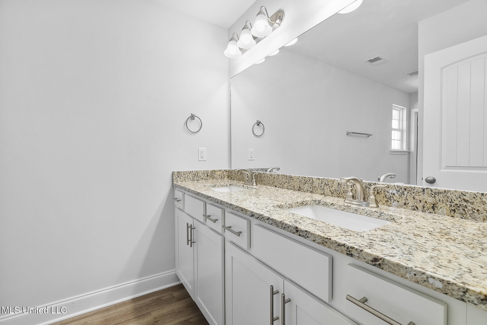 1683 Cambria Drive Property Photo 16