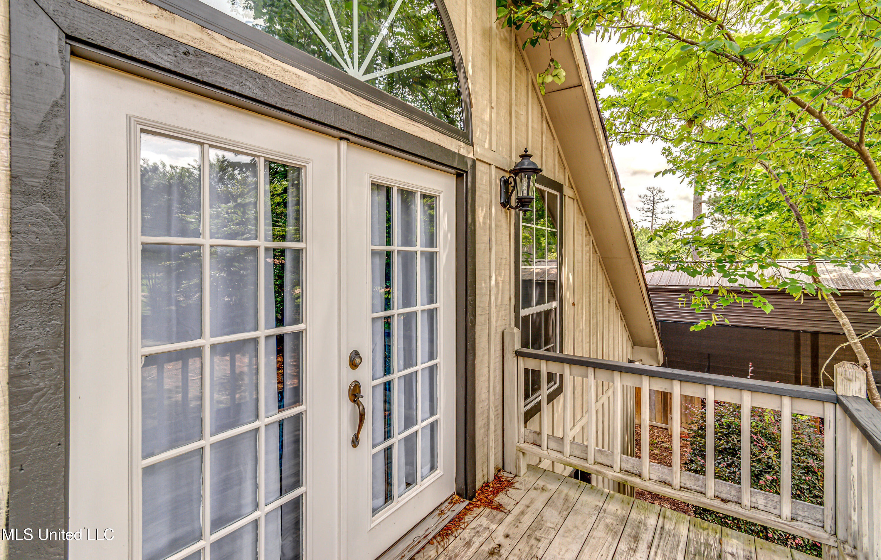 363 Lake Harbor Road Property Photo 5