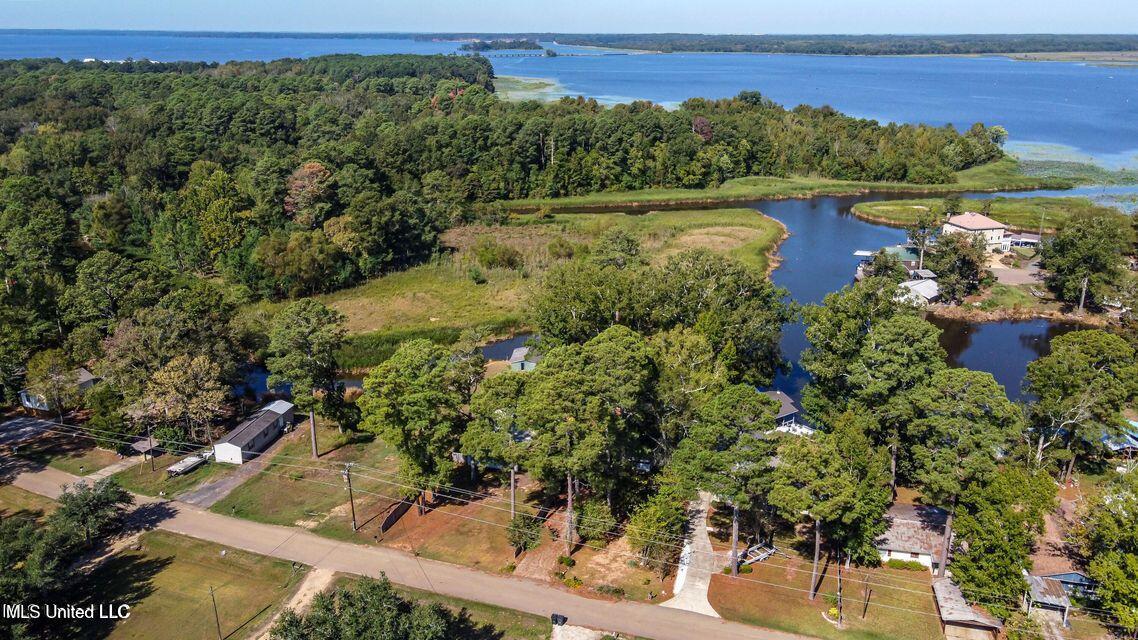 363 Lake Harbor Road Property Photo 8