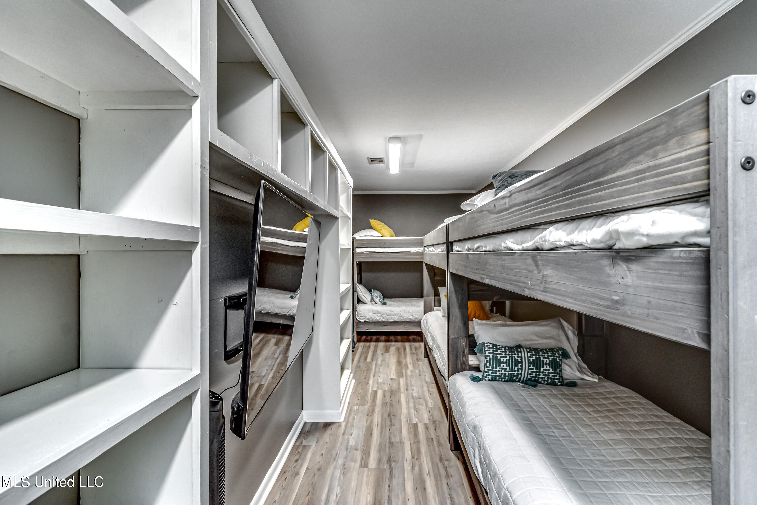 363 Lake Harbor Road Property Photo 54