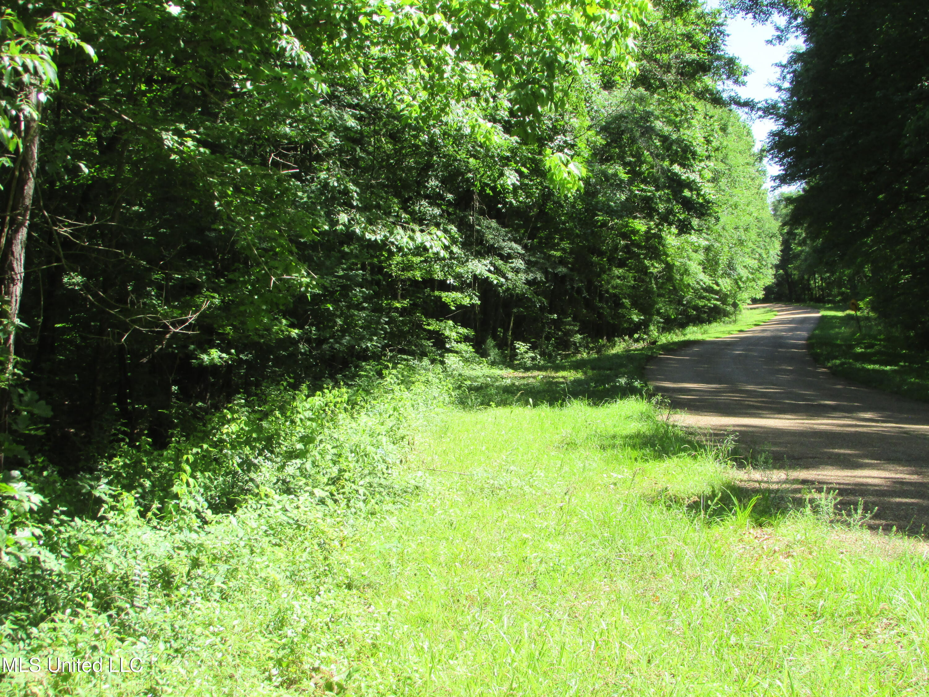 Bend Road Property Photo 14