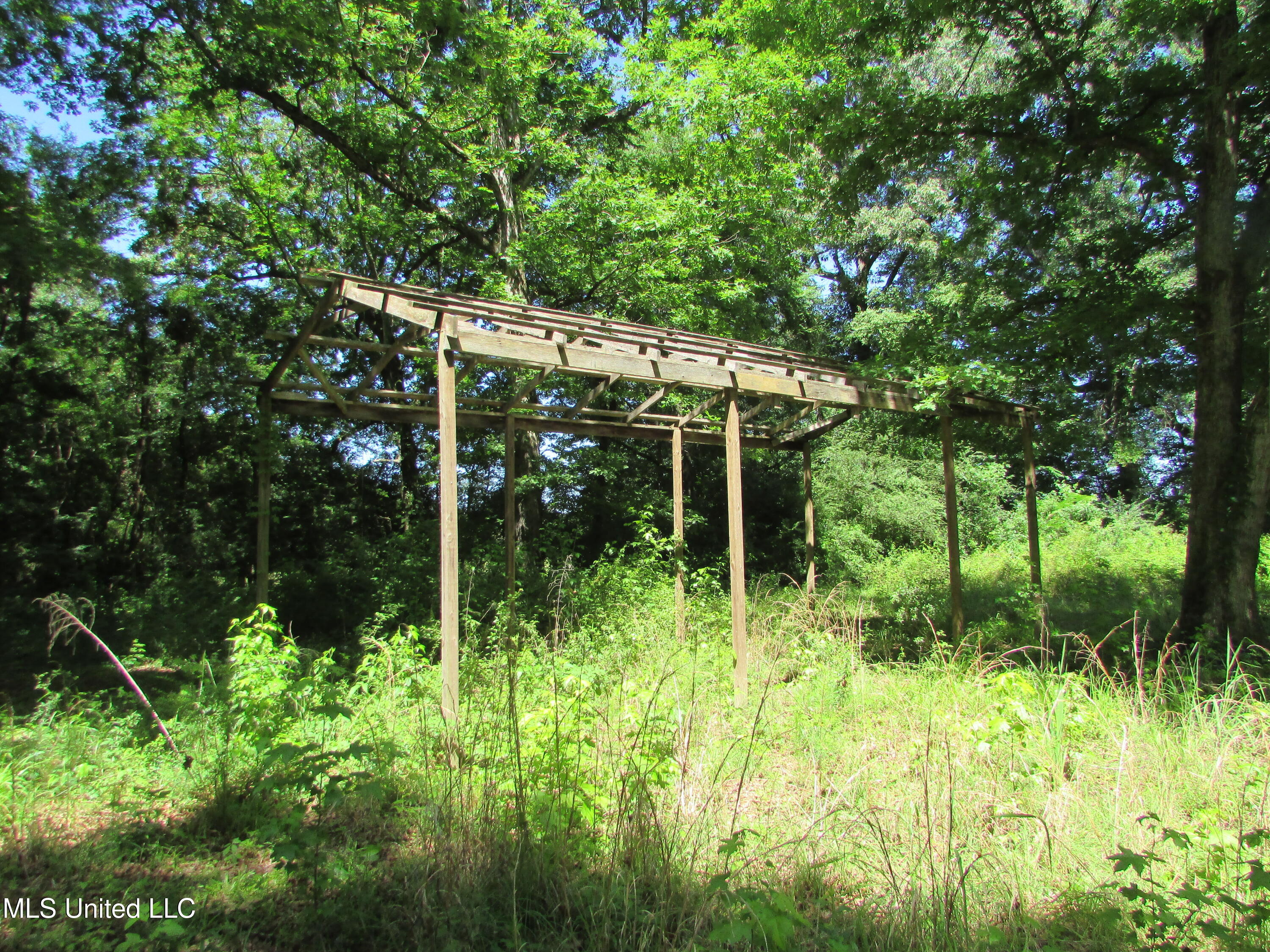 Bend Road Property Photo 22